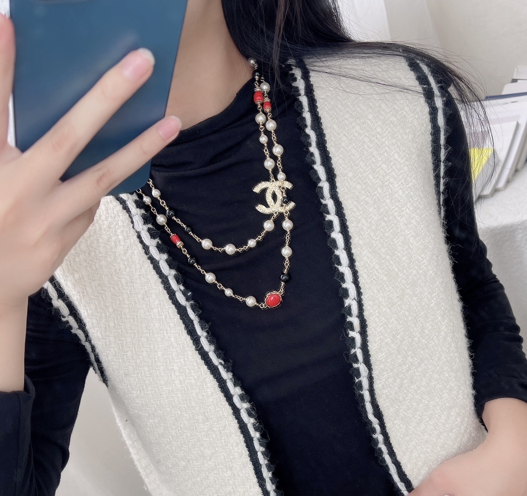 Elegant Gold CC Pearl Long Necklace - Red & Black Bead Detail