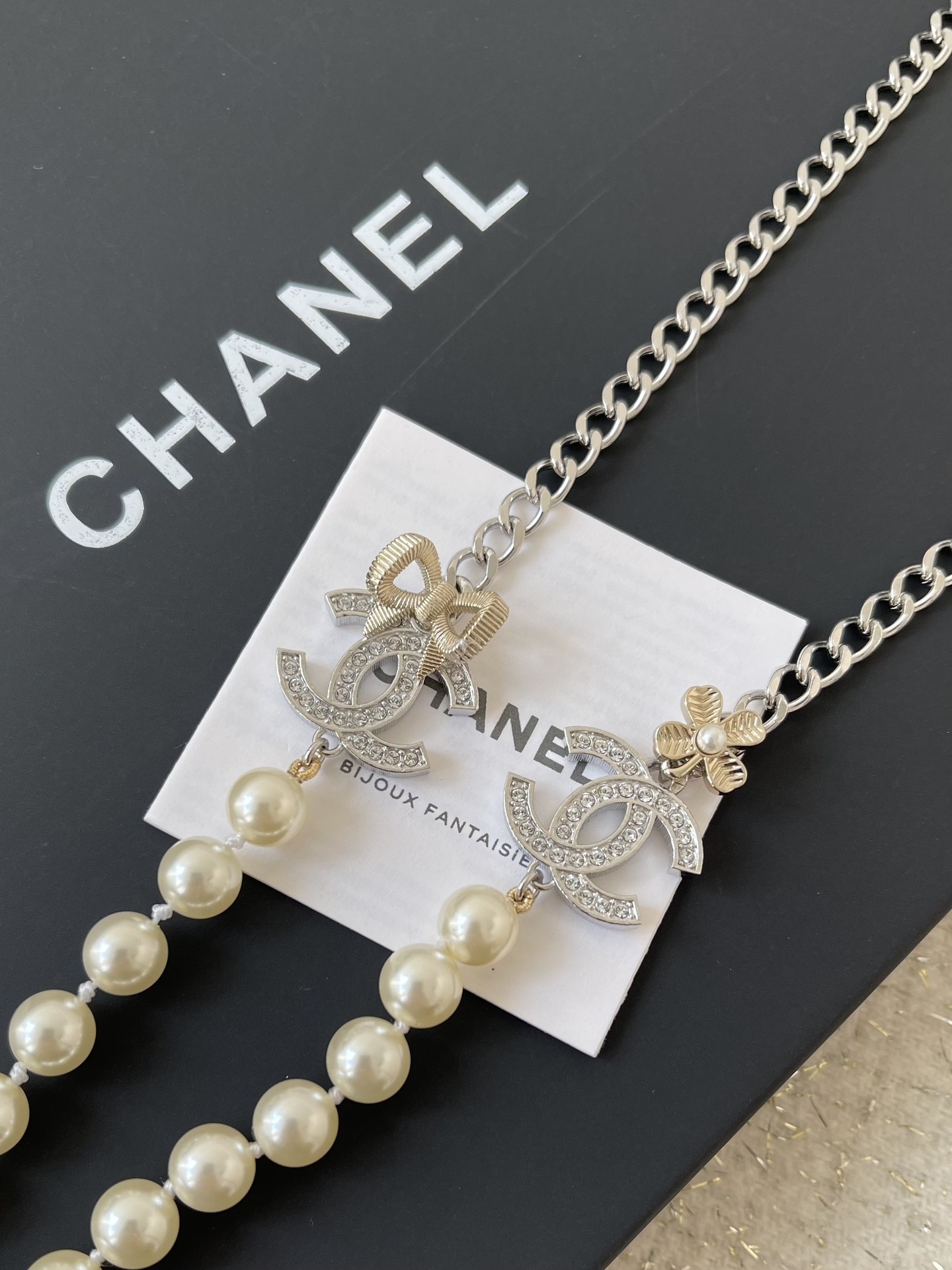 Luxury CC Logo Long Pearl Necklace with Crystals and Bows - Silver