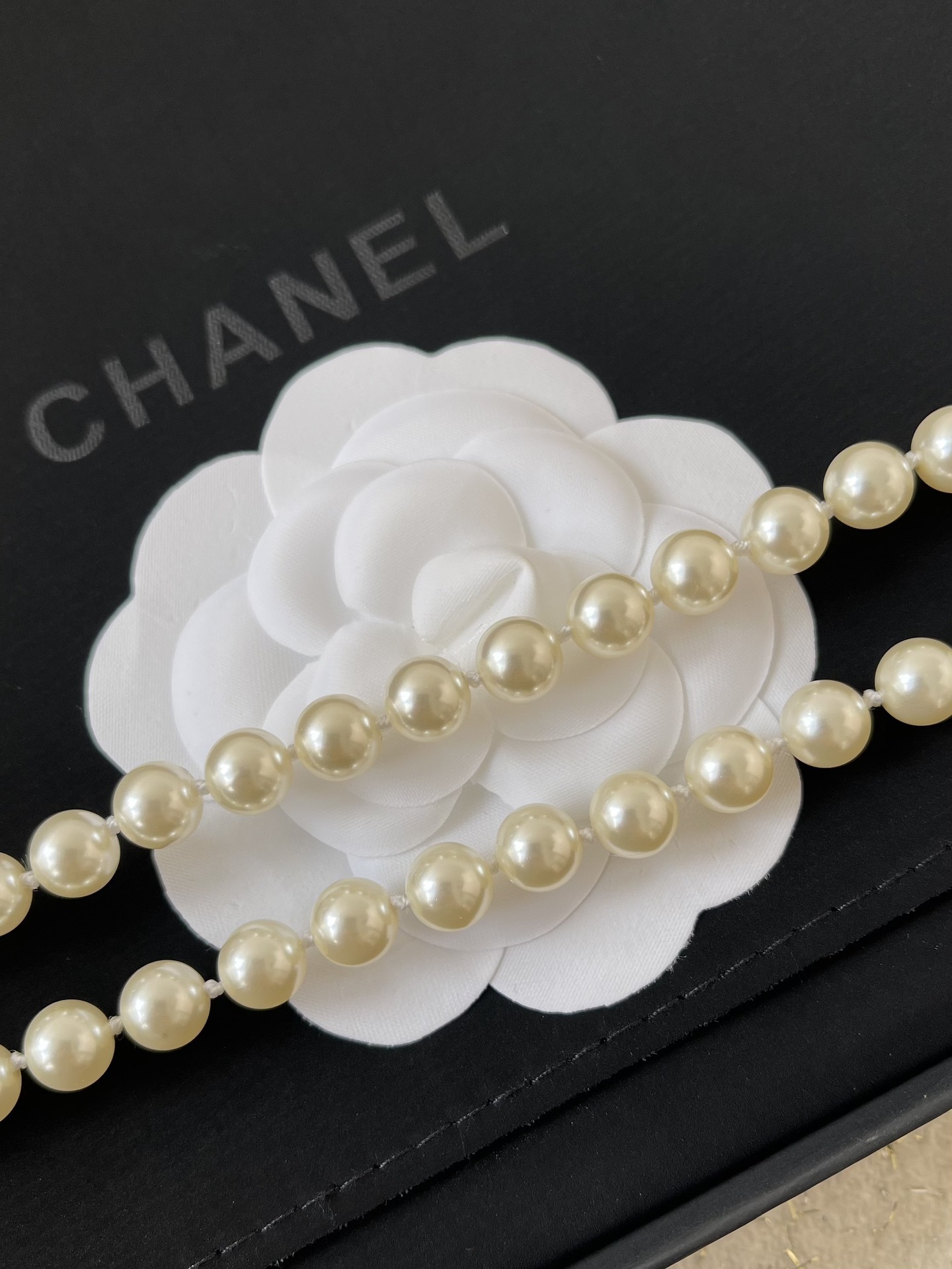 Luxury CC Logo Long Pearl Necklace with Crystals and Bows - Silver