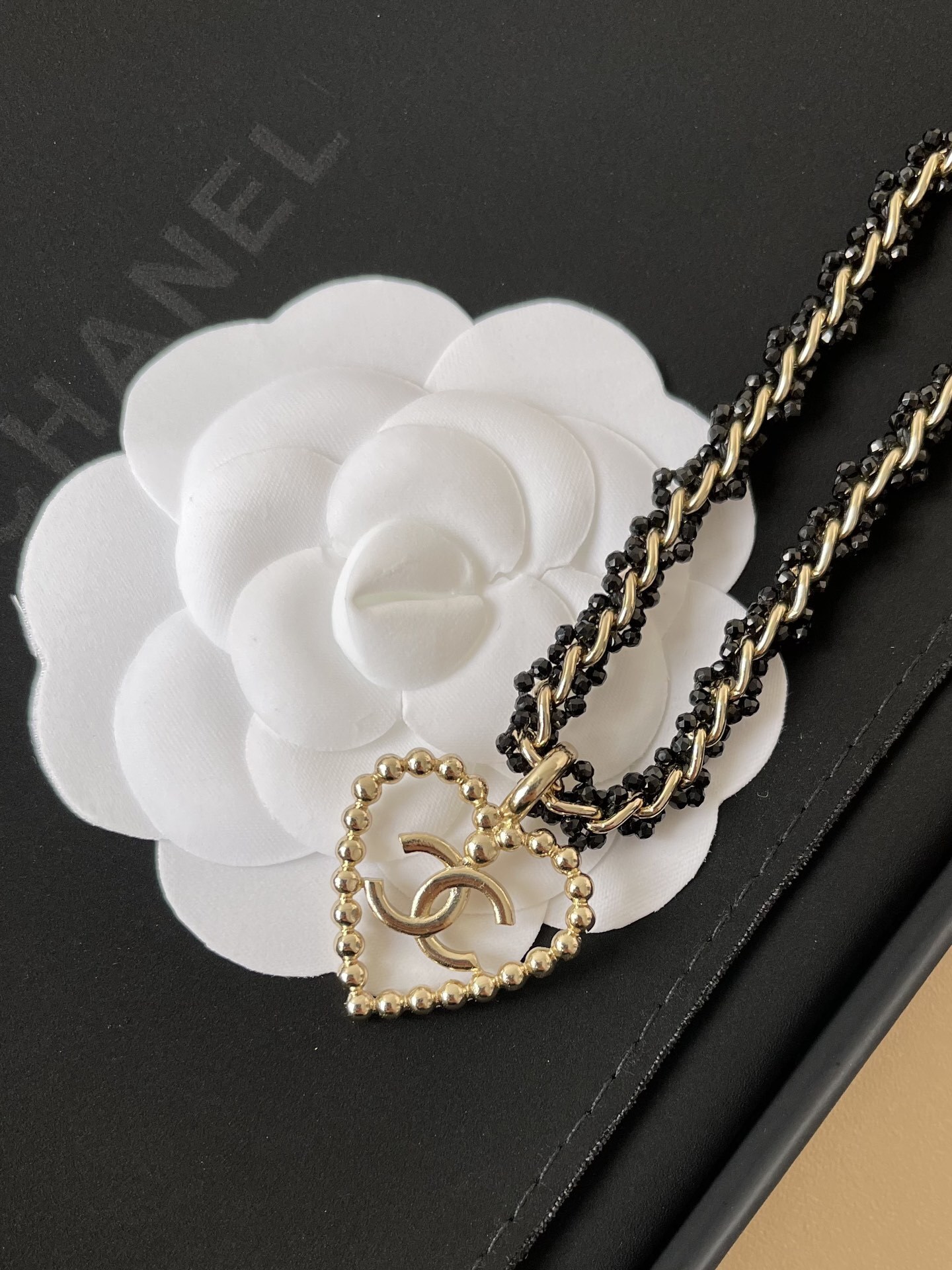 Elegant Crystal Heart Pendant Necklace & Earrings Luxury Jewelry Set