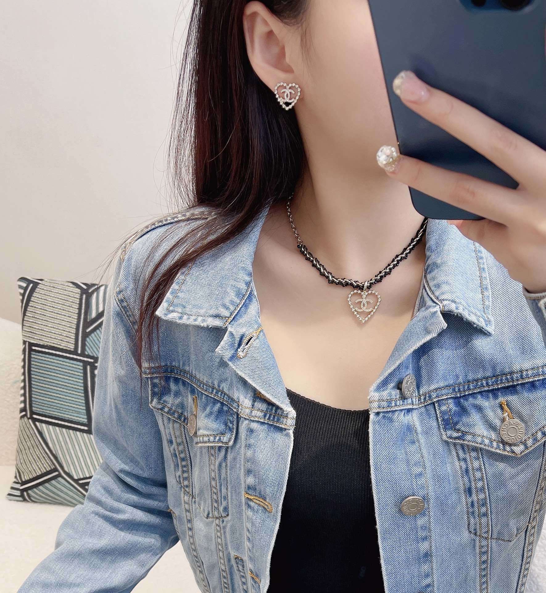 Elegant Crystal Heart Pendant Necklace & Earrings Luxury Jewelry Set