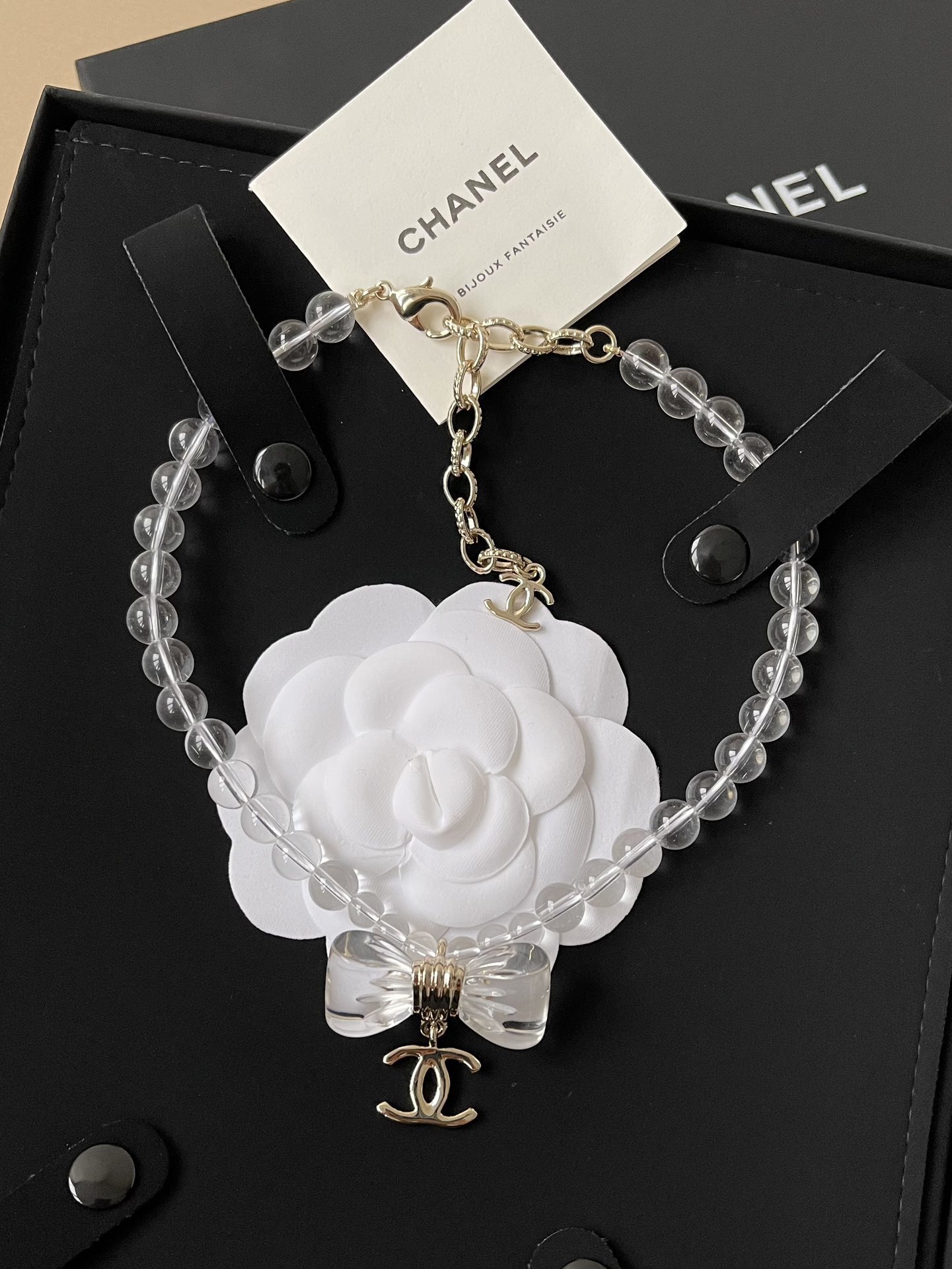 Chanel 2025 SS Pre-Collection Clear Bead Bow Necklace with CC Logo