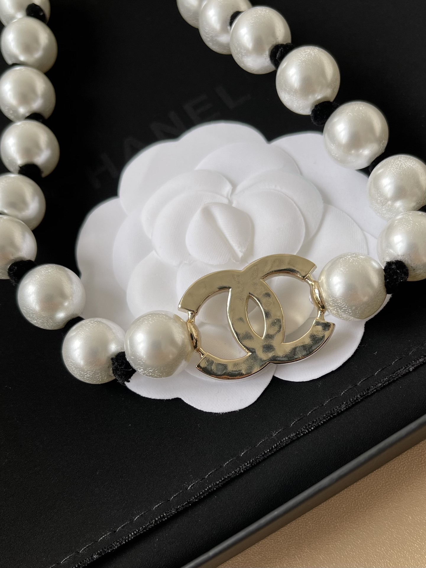 Luxury Pearl Choker Necklace with Gold & Black CC Pendant