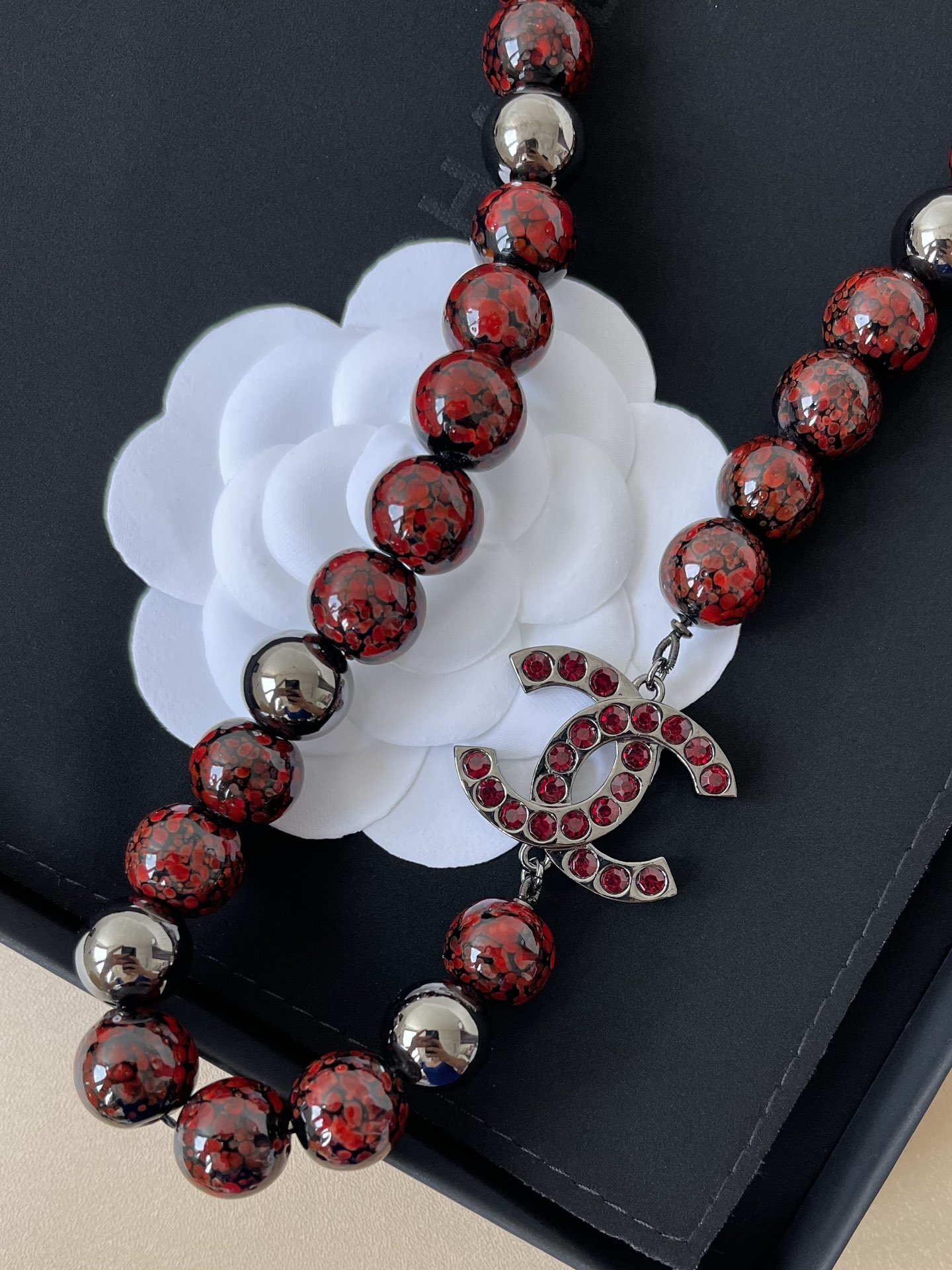 Chanel 2024/25 Métiers d'Art Red Glass Bead & Ruthenium CC Necklace