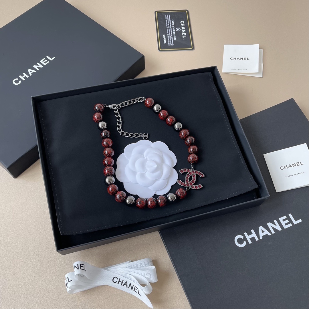 Chanel 2024/25 Métiers d'Art Red Glass Bead & Ruthenium CC Necklace