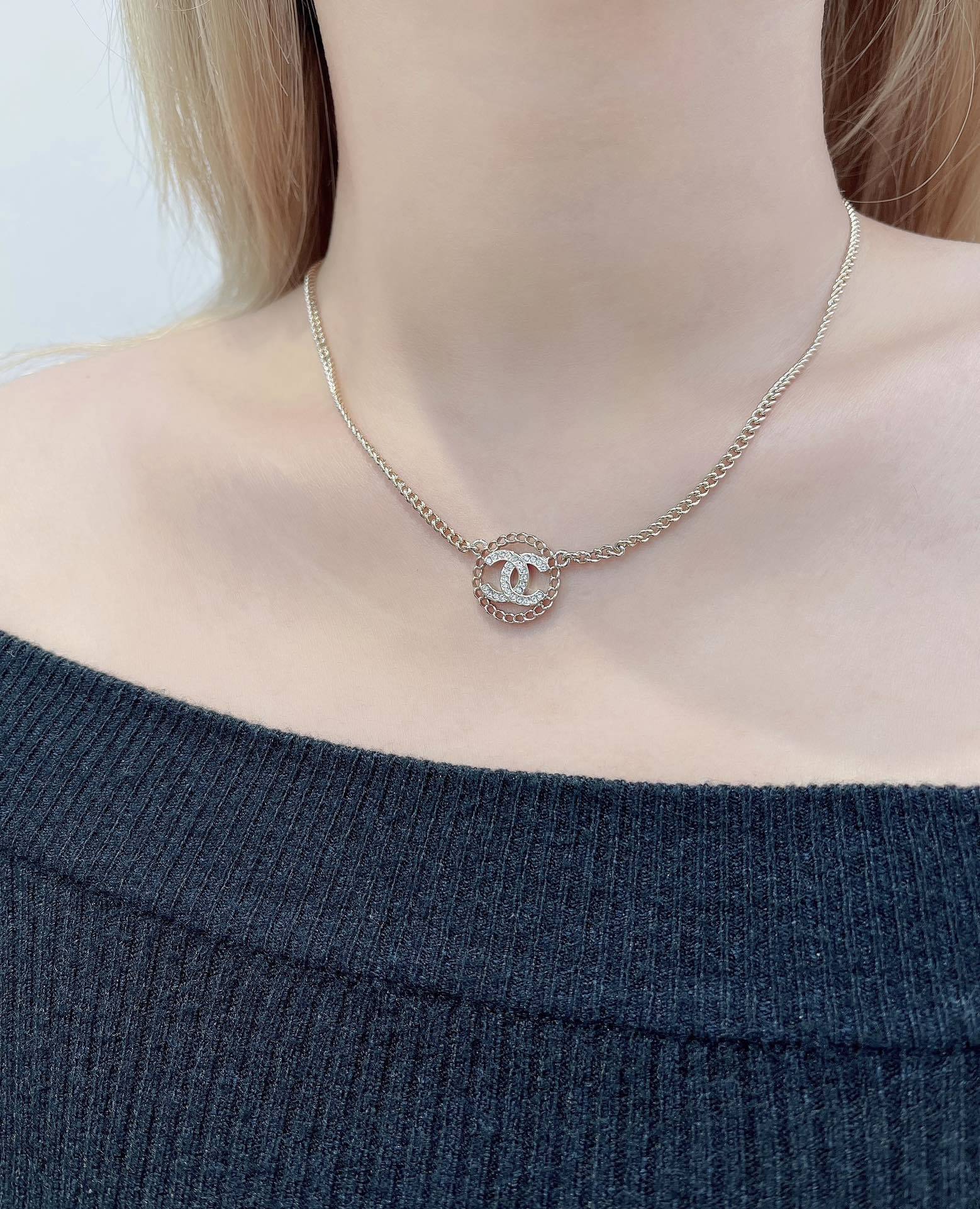 Luxury Chanel CC Logo Crystal Necklace & Earring Set