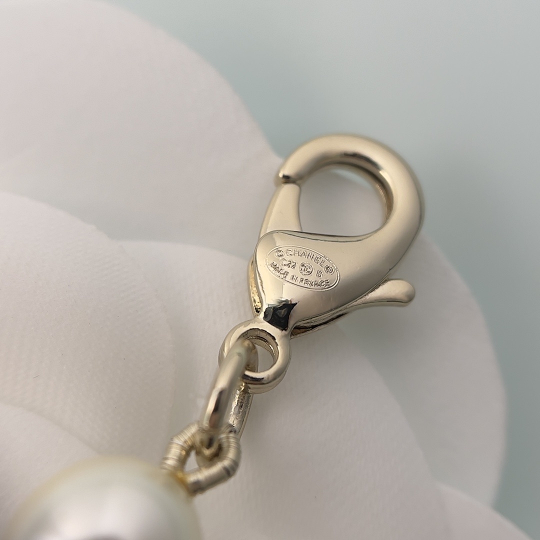 Luxury Long Pearl Necklace with Crystal Double C Logo Pendant