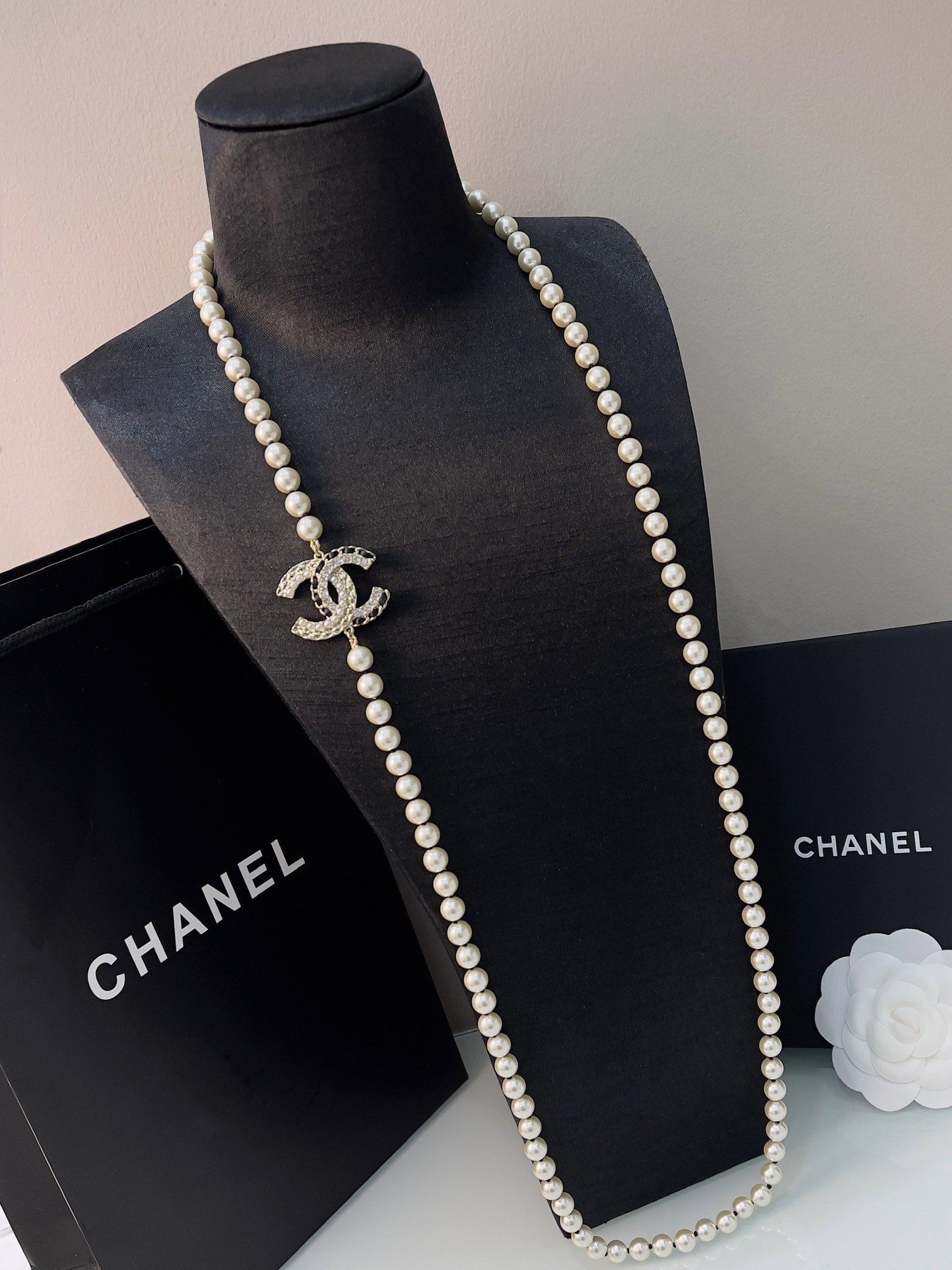 Luxury Long Pearl Necklace with Crystal Double C Logo Pendant