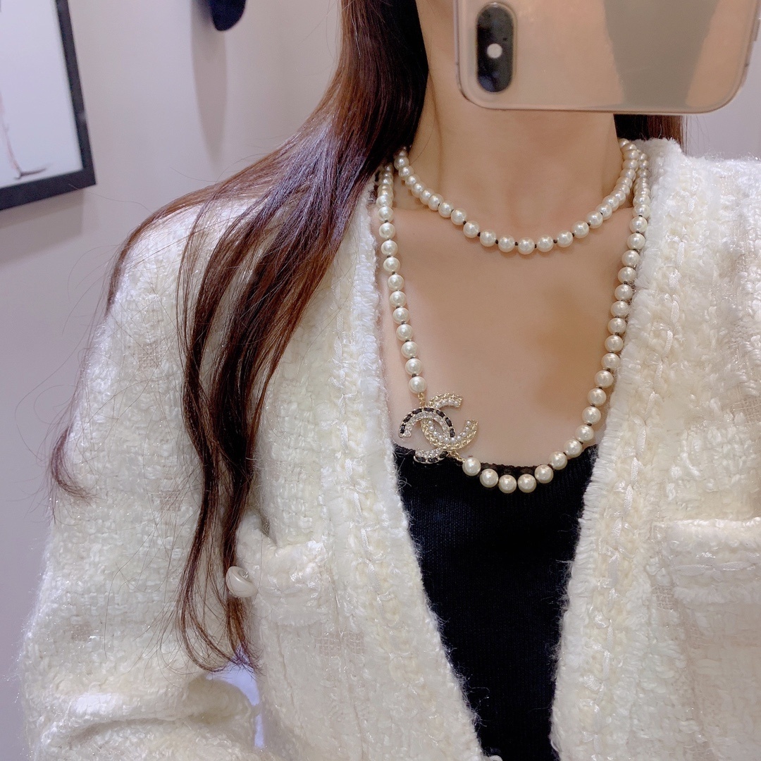 Luxury Long Pearl Necklace with Crystal Double C Logo Pendant