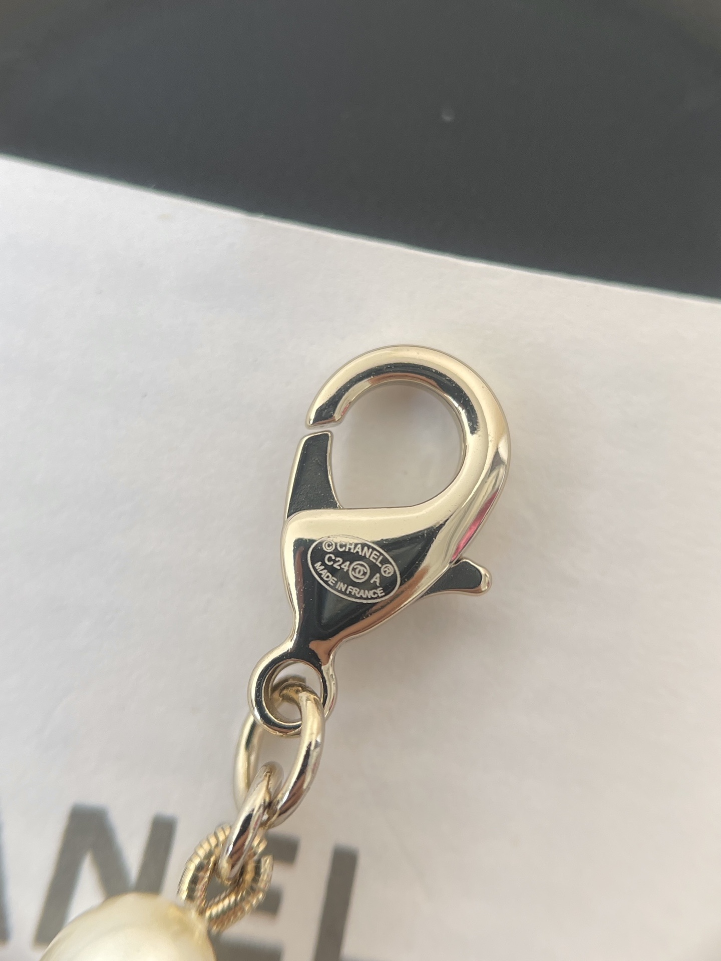 Luxury Elegant Pearl Star Pendant Necklace with Crystal Accents