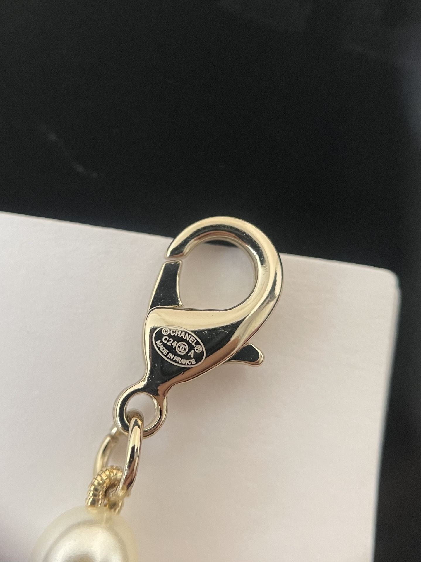 Luxury Chanel Pearl Necklace with Crystal Clover Flower Pendant