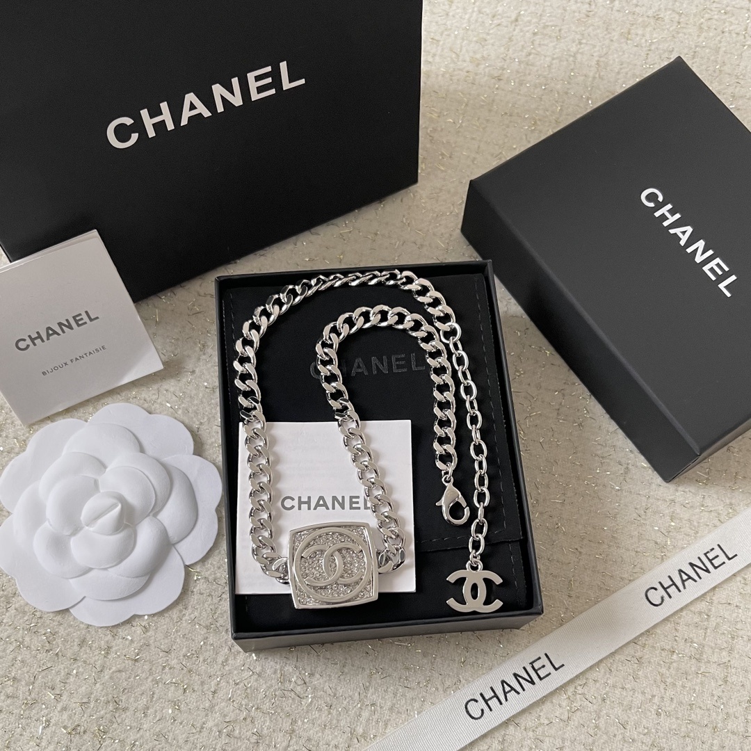 Luxury Silver Curb Chain Choker with Square Crystal Logo Pendant