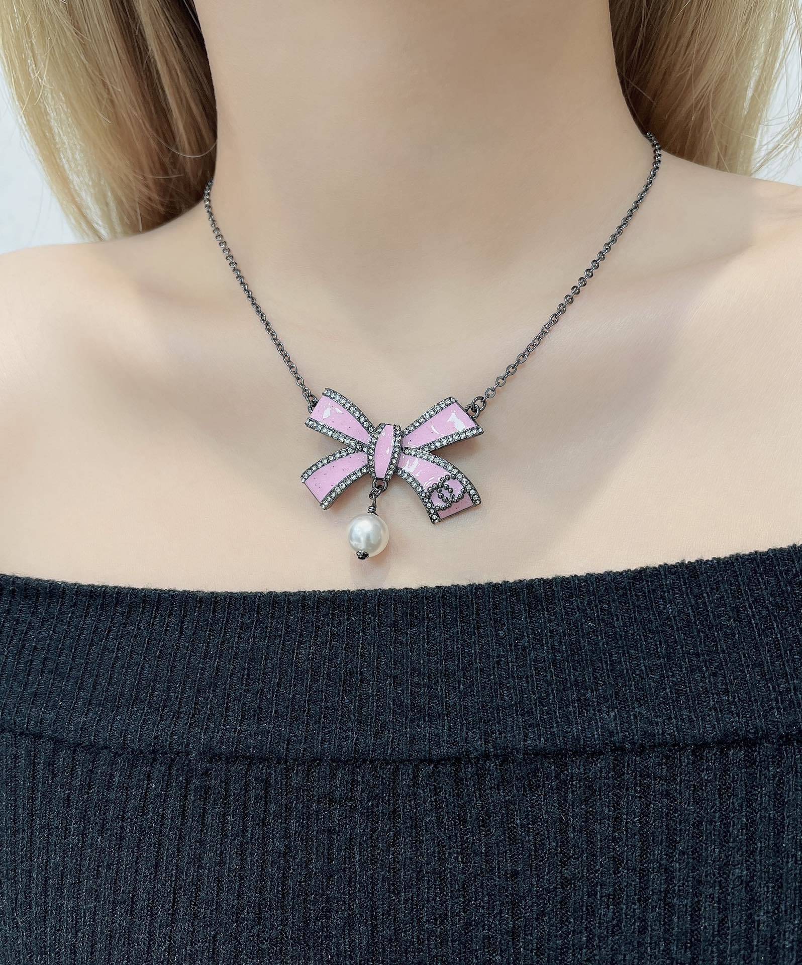 Luxury Pink Bow Crystal Necklace & Earrings Set with Pearl Drop