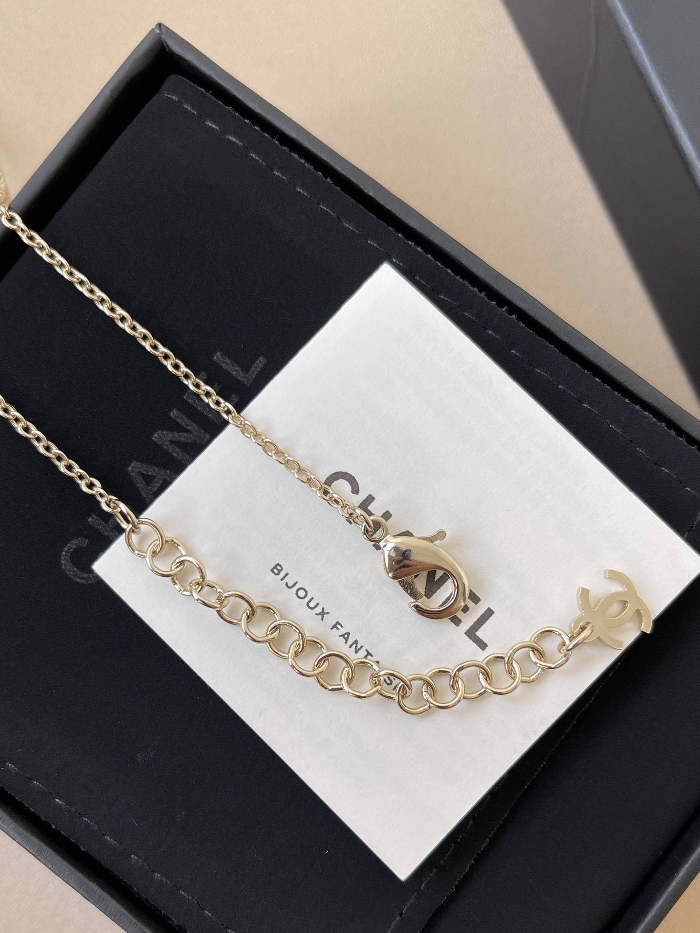 Luxury Bow Pearl Necklace with Crystal CC Logo & Elegant Packaging