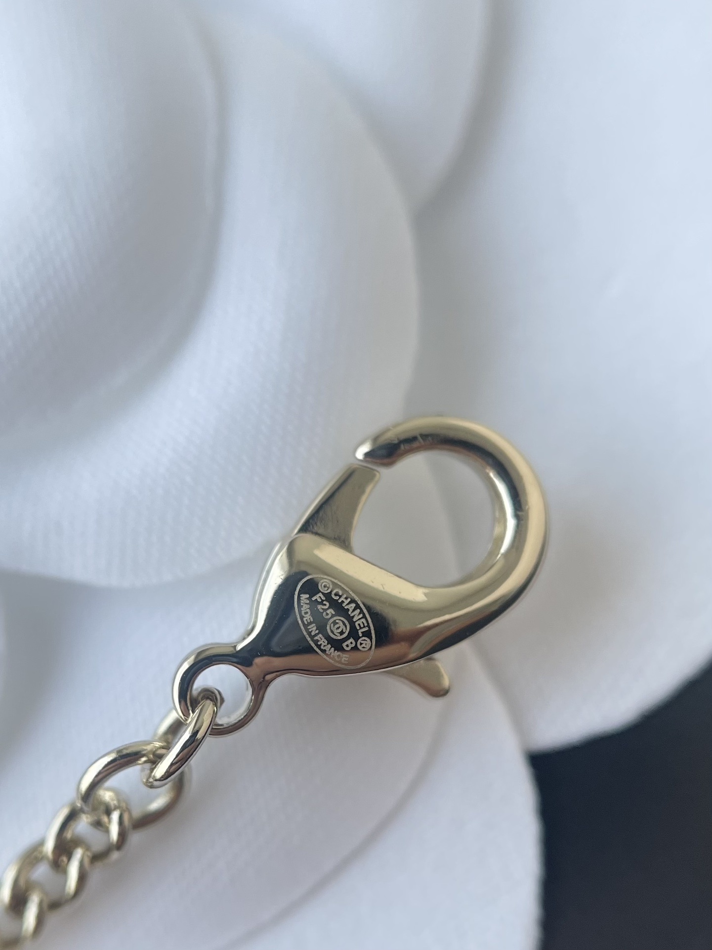 Luxury Crystal CC Logo Shooting Star Necklace for Women