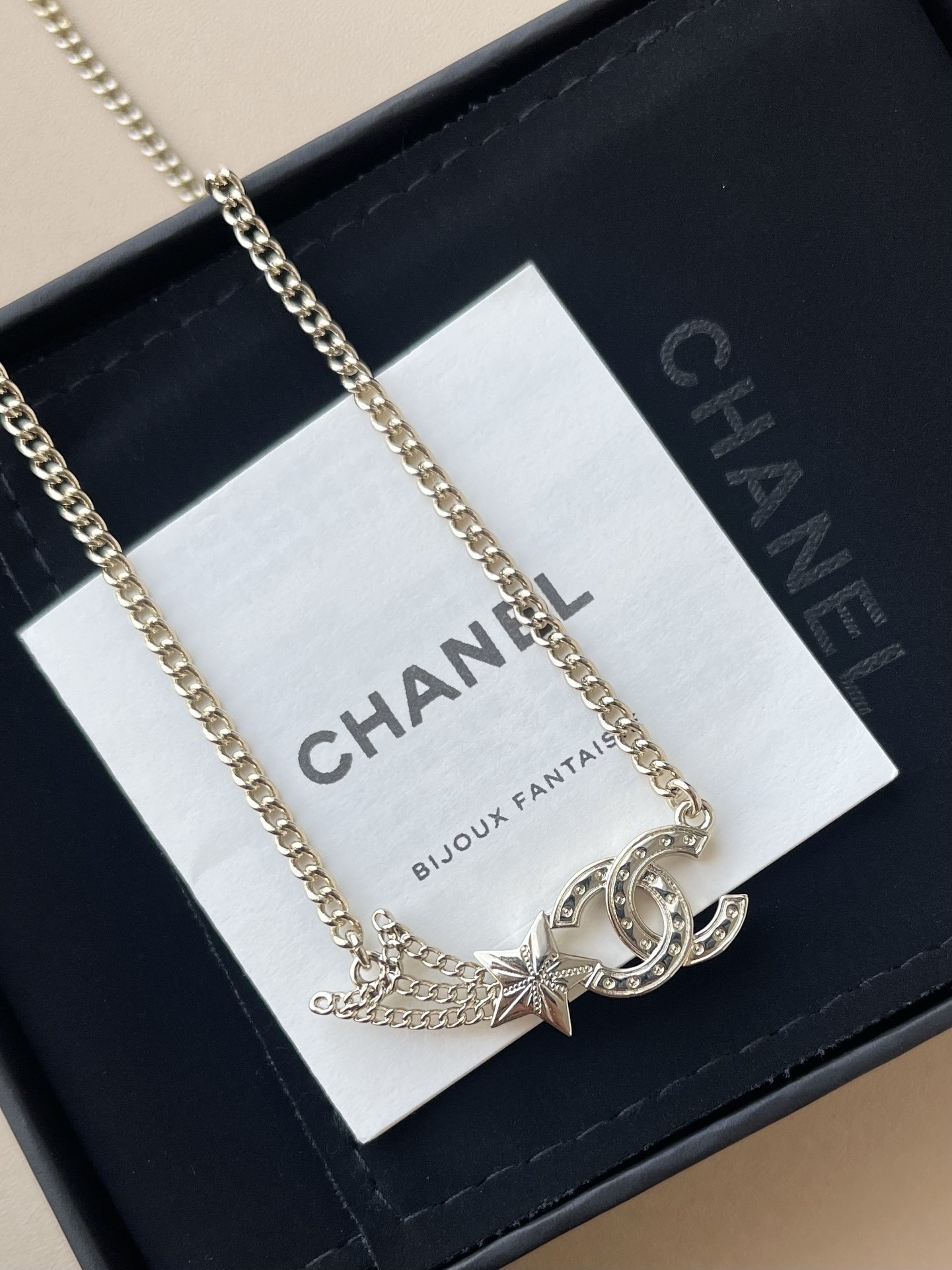 Luxury Crystal CC Logo Shooting Star Necklace for Women