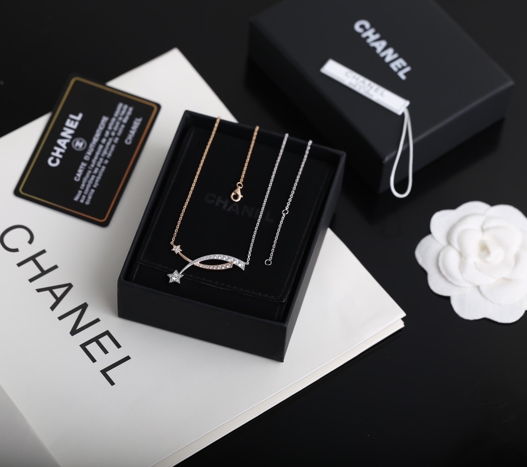 Luxury Étoile Filante 18K Gold Shooting Star Diamond Necklace