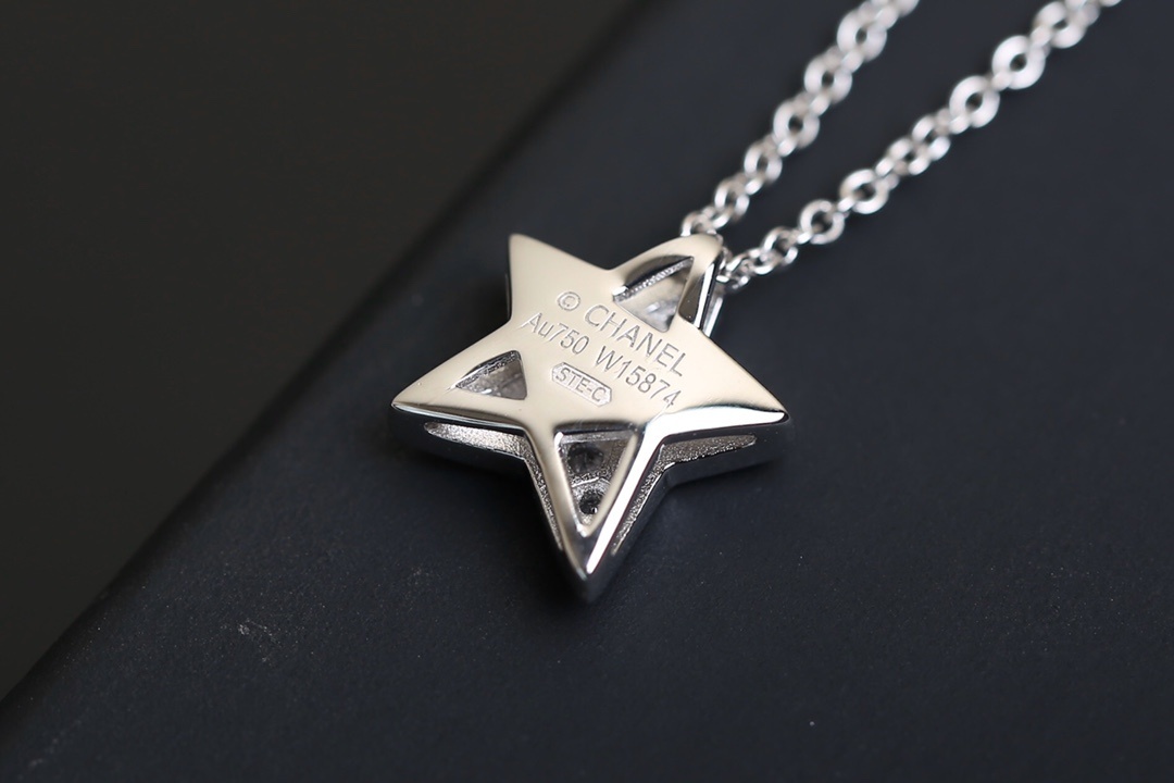 Chanel Comète Star Pendant Necklace - Sparkling Crystal Silver Tone