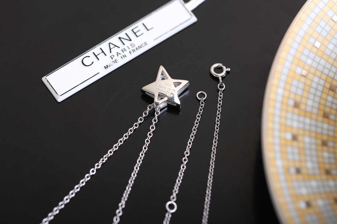 Chanel Comète Star Pendant Necklace - Sparkling Crystal Silver Tone