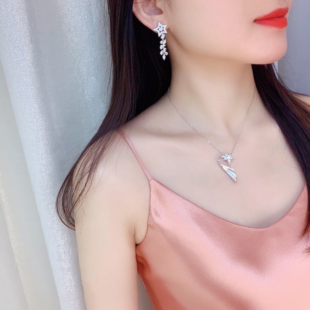 Elegant Shooting Star Jewelry Set - Necklace, Earrings & Brooch