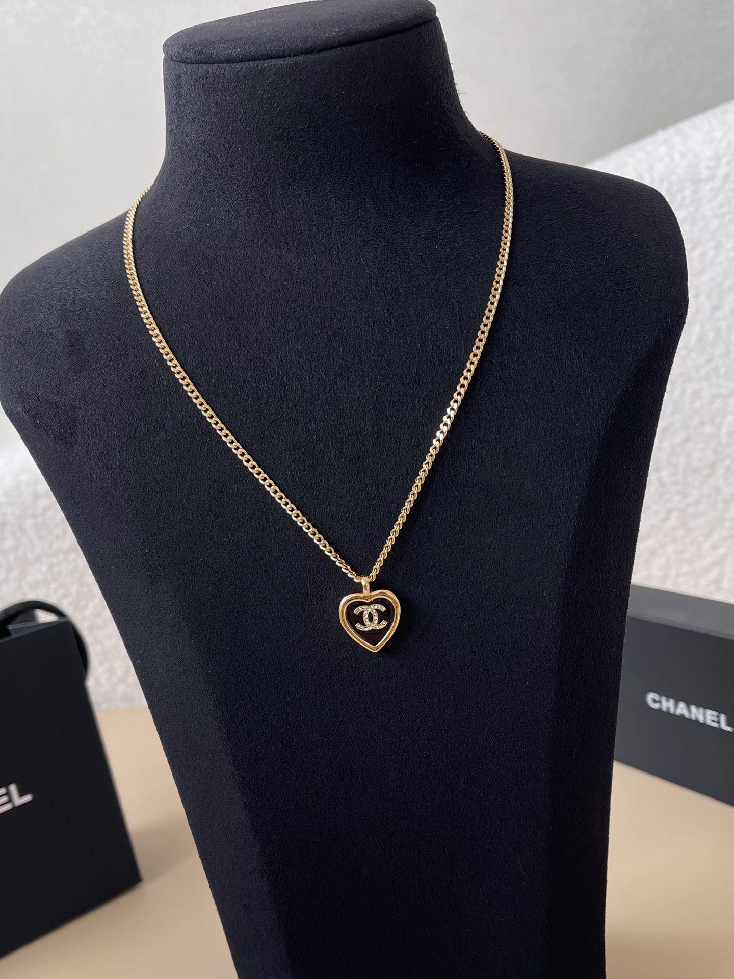 Chanel Luxury Gold & Black Heart Crystal CC Necklace & Earrings Set