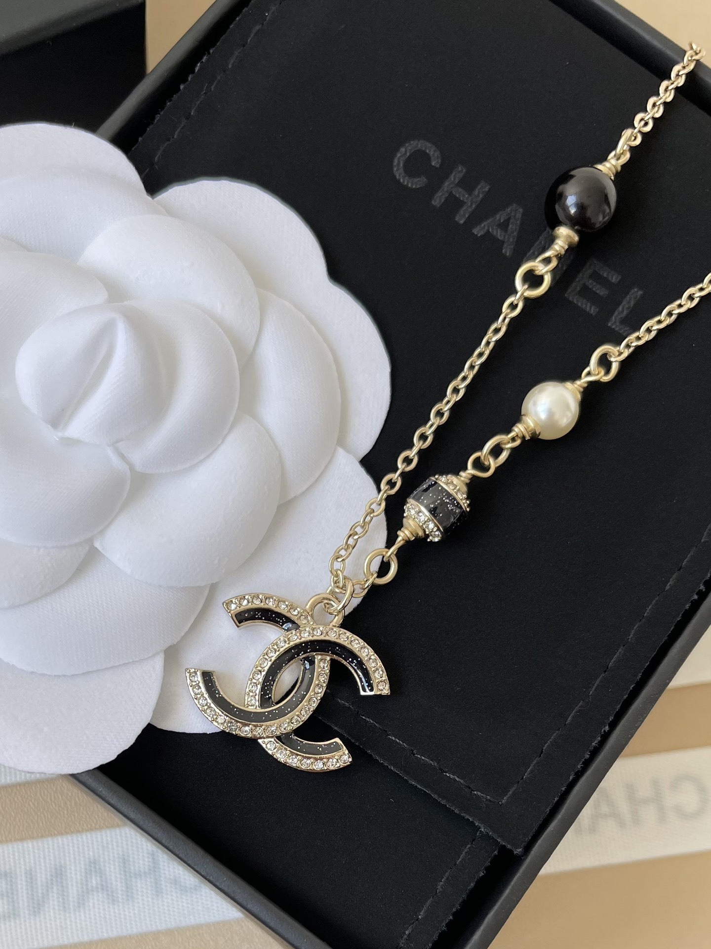 Luxury Chanel CC Pendant Necklace & Stud Earrings Jewelry Set