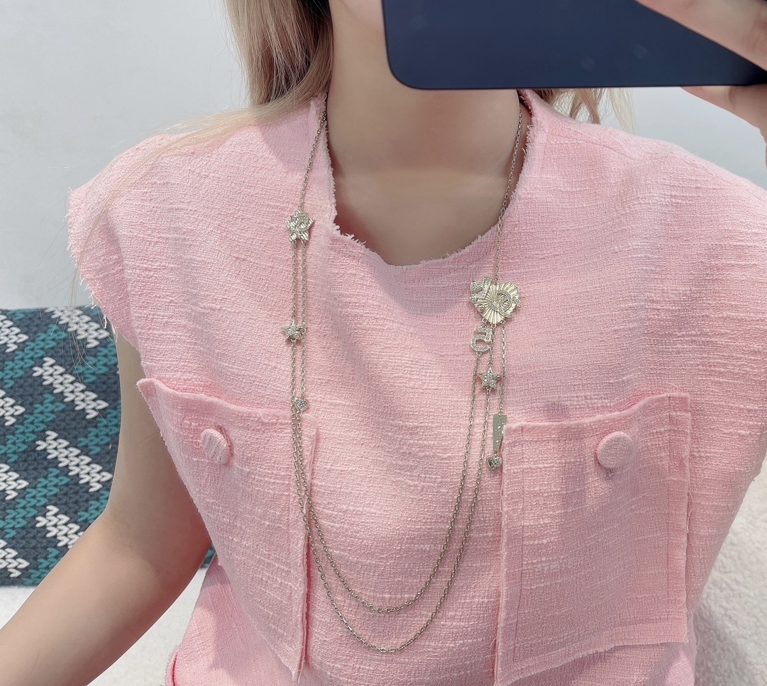 Chanel Fall-Winter 2025/26 Gold Metal & Crystal Long Necklace