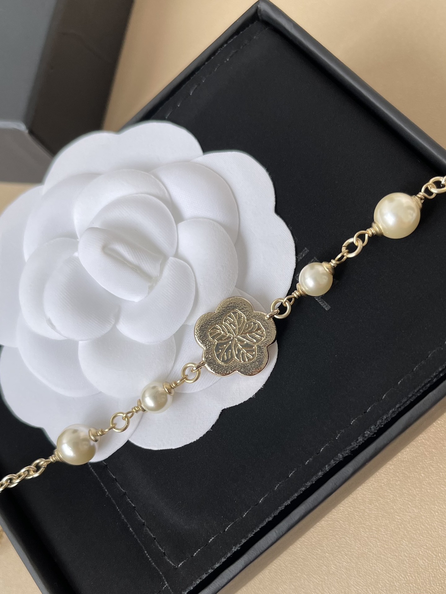 Chanel Red Camellia Pearl Necklace - Elegant CC Logo Gold Jewelry