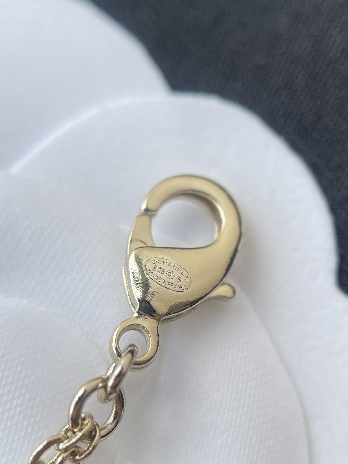 Chanel 2025/26 FW Black Bow Necklace with Glass Pearls & Crystals