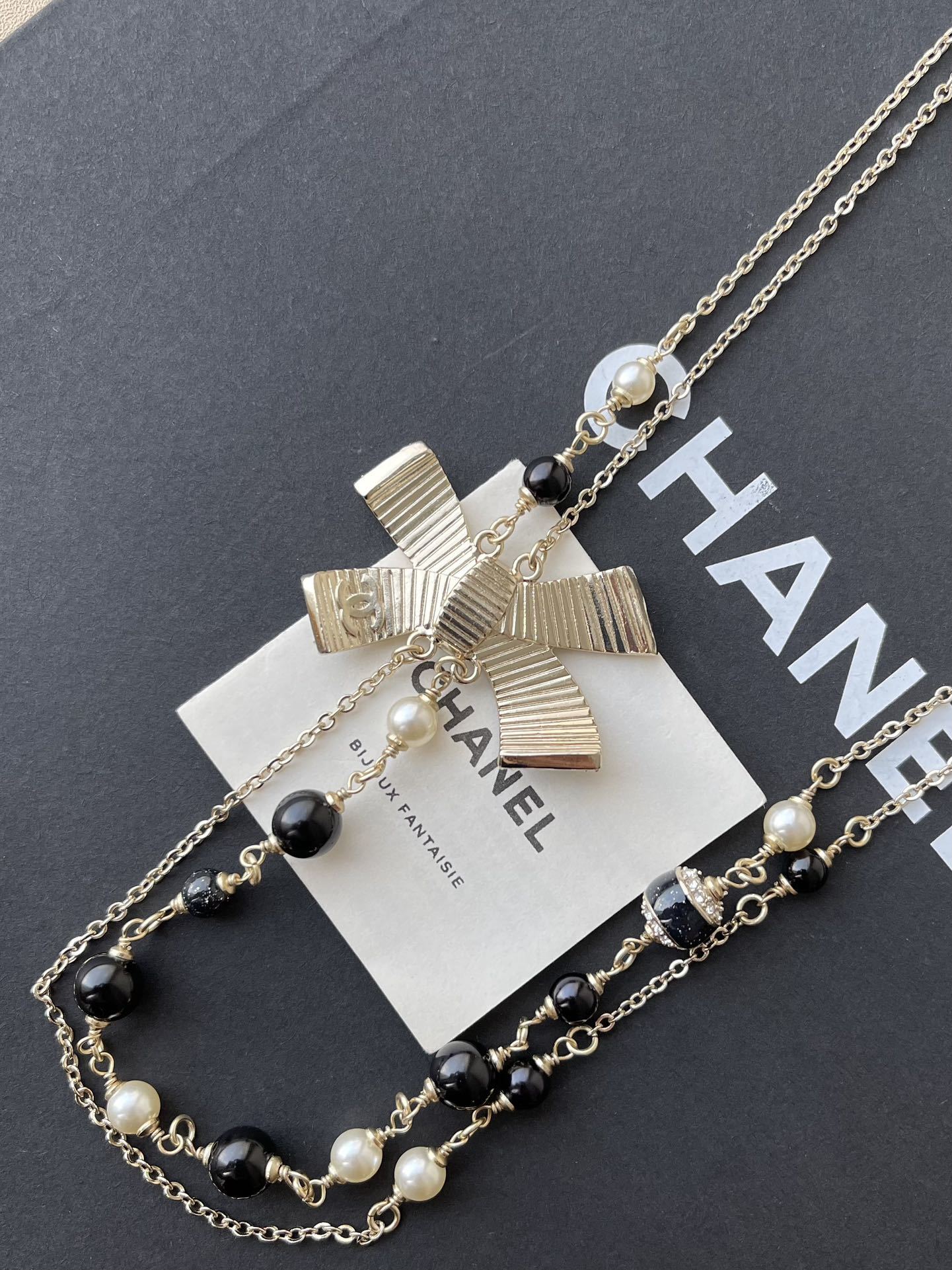 Chanel 2025/26 FW Black Bow Necklace with Glass Pearls & Crystals