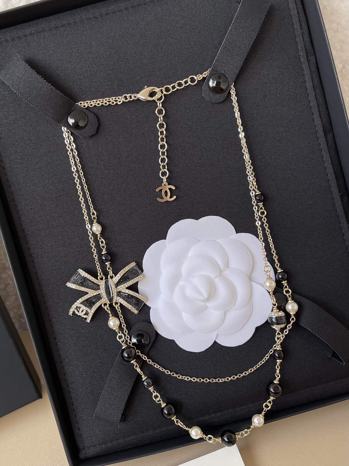 Chanel 2025/26 FW Black Bow Necklace with Glass Pearls & Crystals