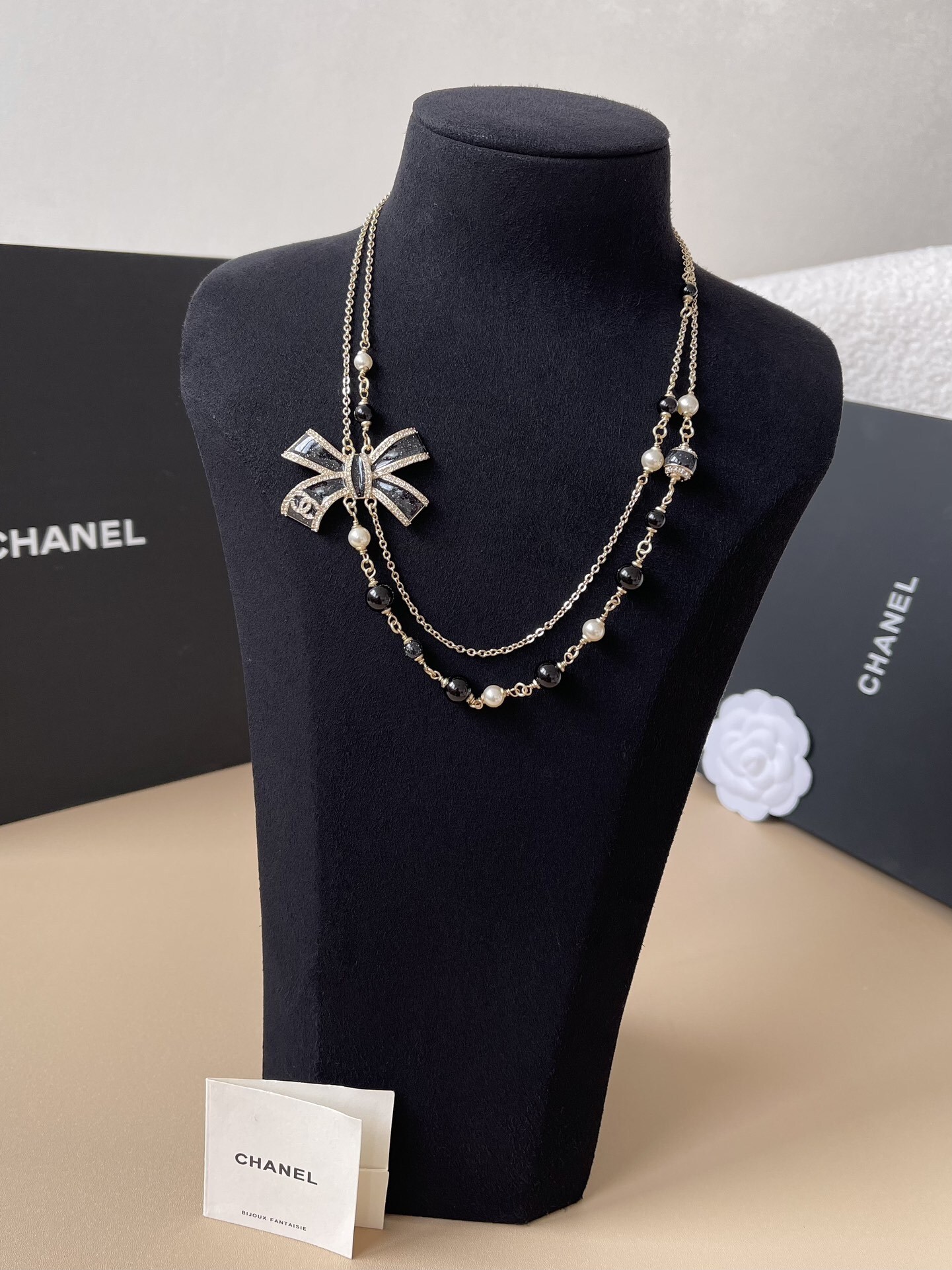 Chanel 2025/26 FW Black Bow Necklace with Glass Pearls & Crystals