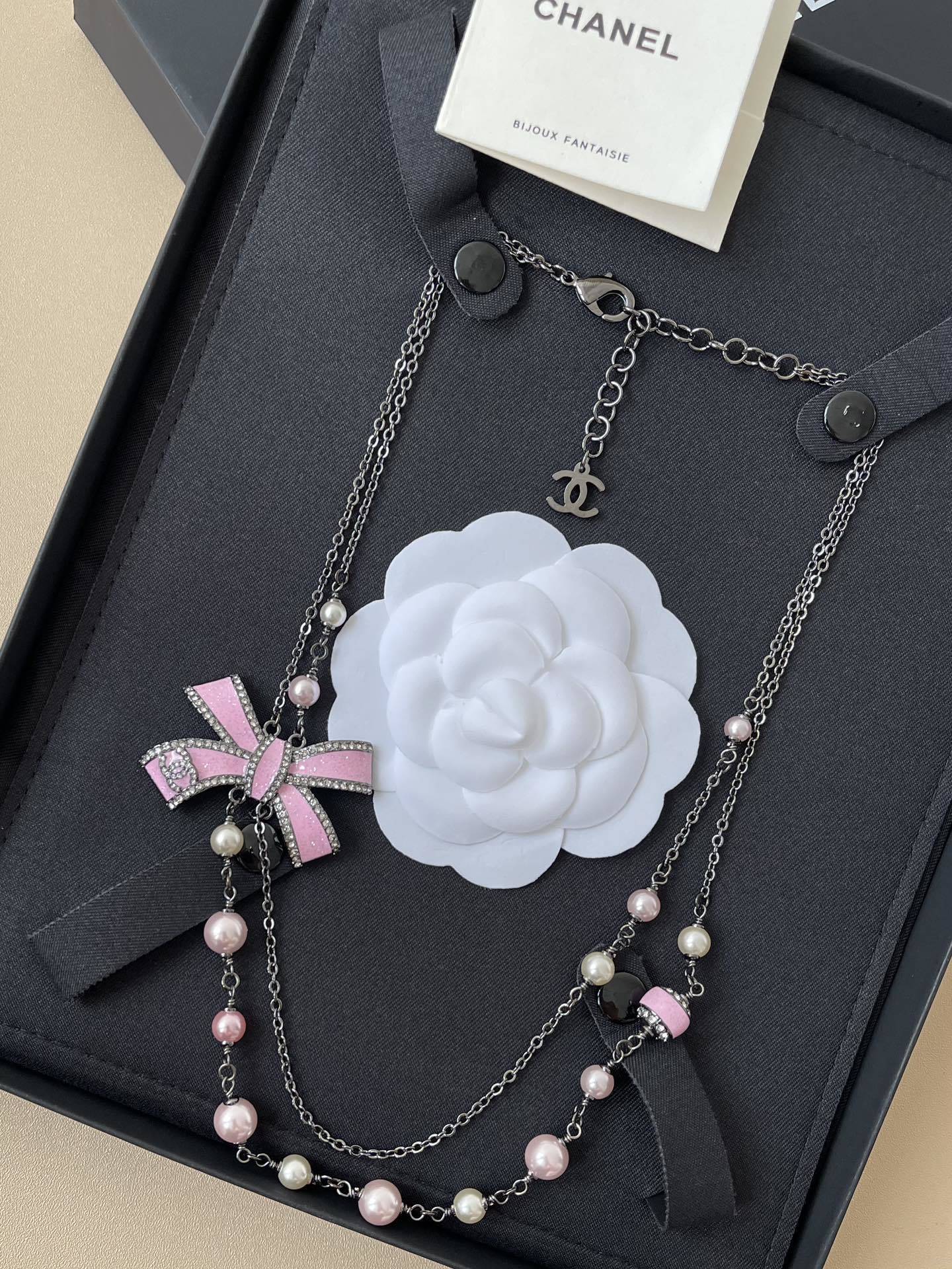 Chanel Fall/Winter 2025/26 Pink Bow & Pearl Double Strand Necklace