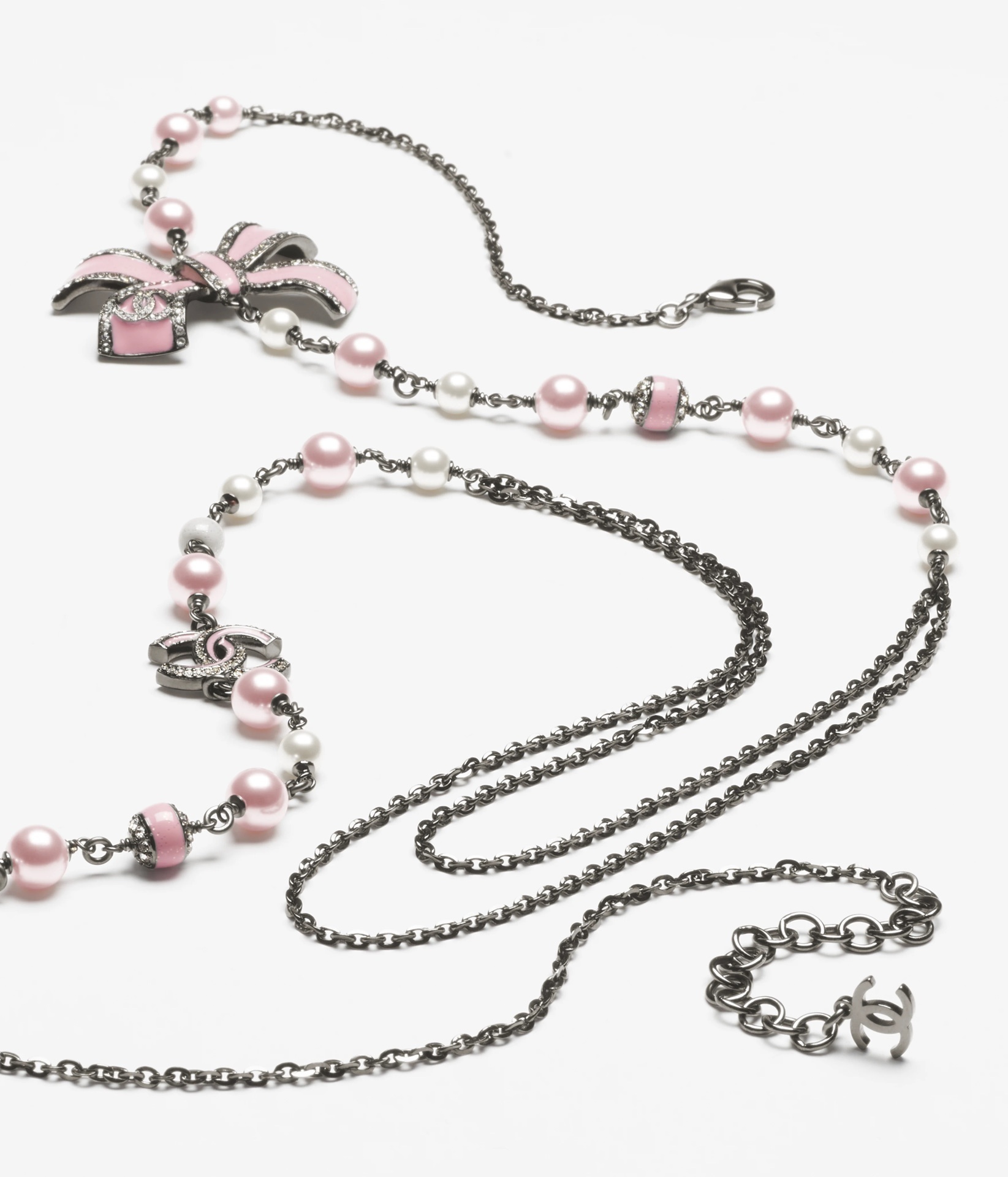 Chanel 2025/26 FW Long Necklace Pink Bow CC Logo Glass Pearls