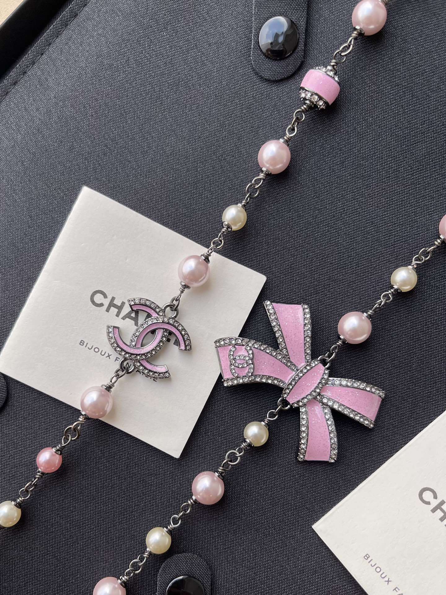 Chanel 2025/26 FW Long Necklace Pink Bow CC Logo Glass Pearls