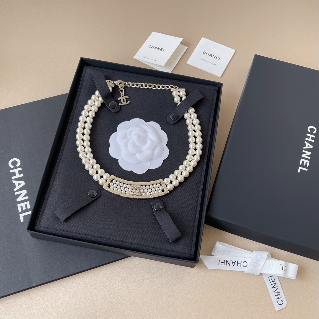 Chanel 2024/25 Métiers d'Art Double Strand Pearl Necklace