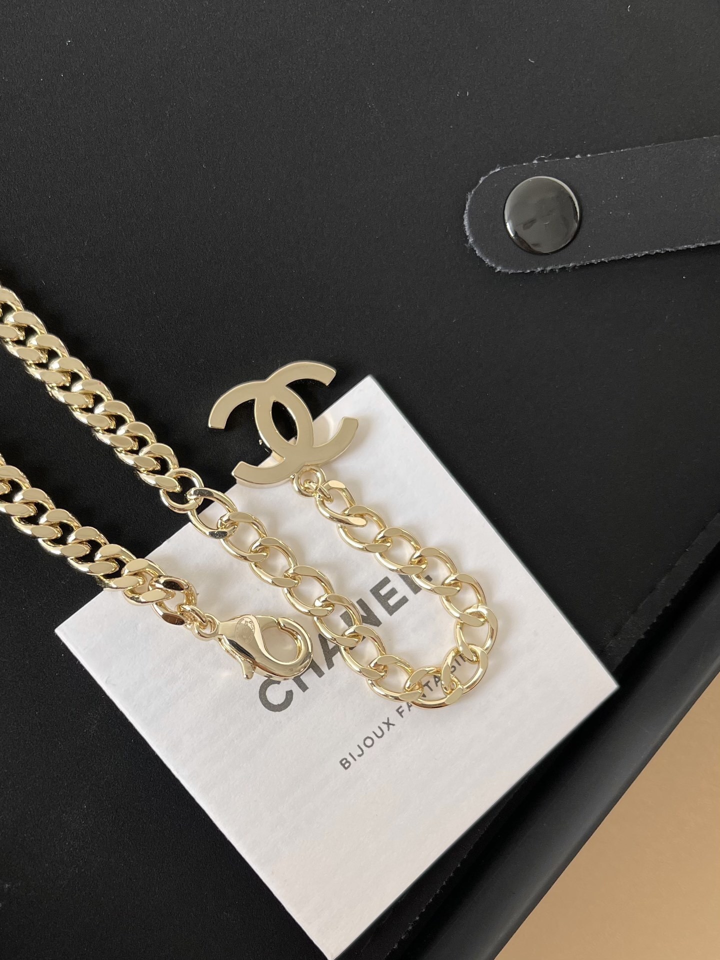 Elegant Gold Tone Crystal Double C Square Pendant Chain Necklace