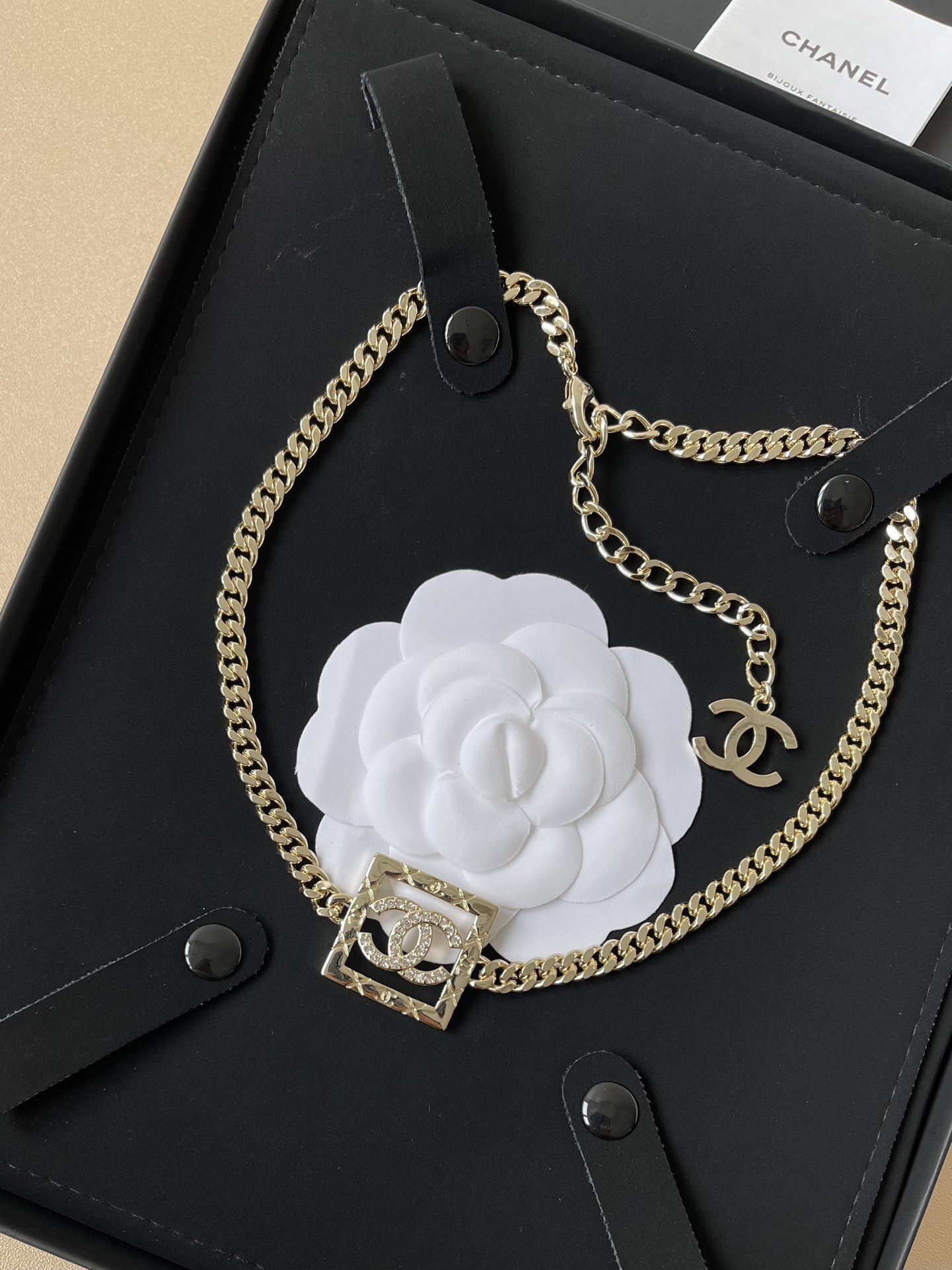 Elegant Gold Tone Crystal Double C Square Pendant Chain Necklace