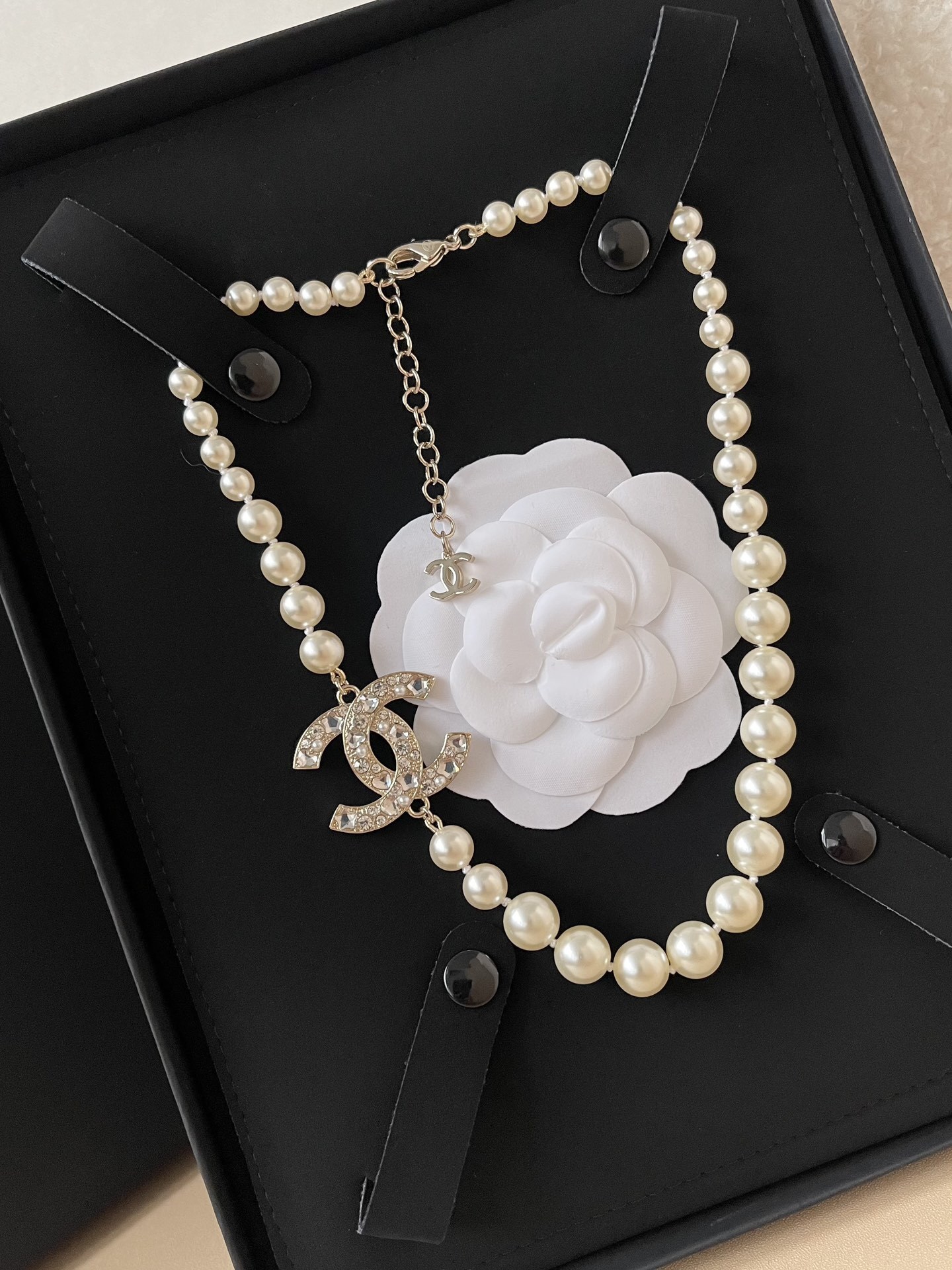 Luxury Crystal Double C Pearl Necklace - Elegant Jewelry for Women