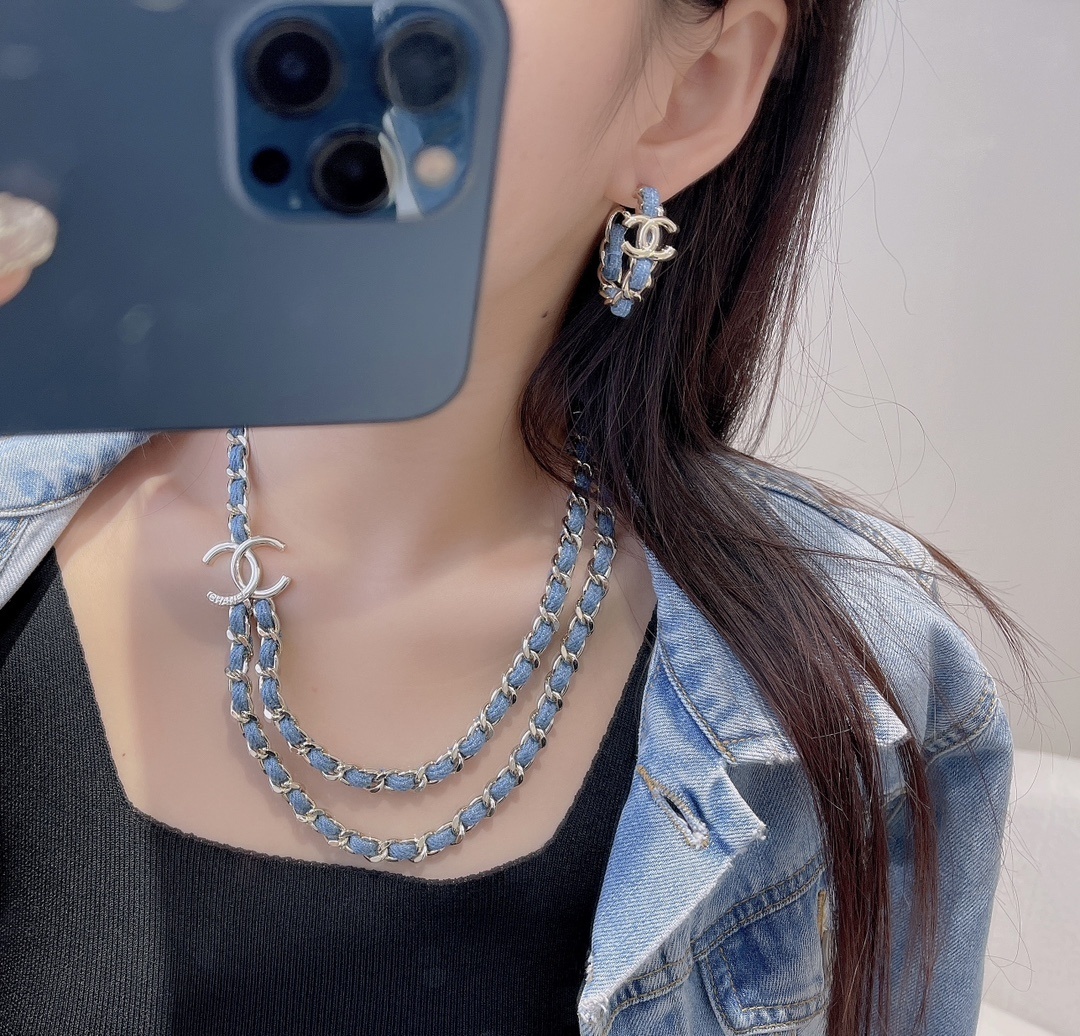 Chanel CC Logo Denim & Gold-Tone Metal Necklace - 2025 SS Collection