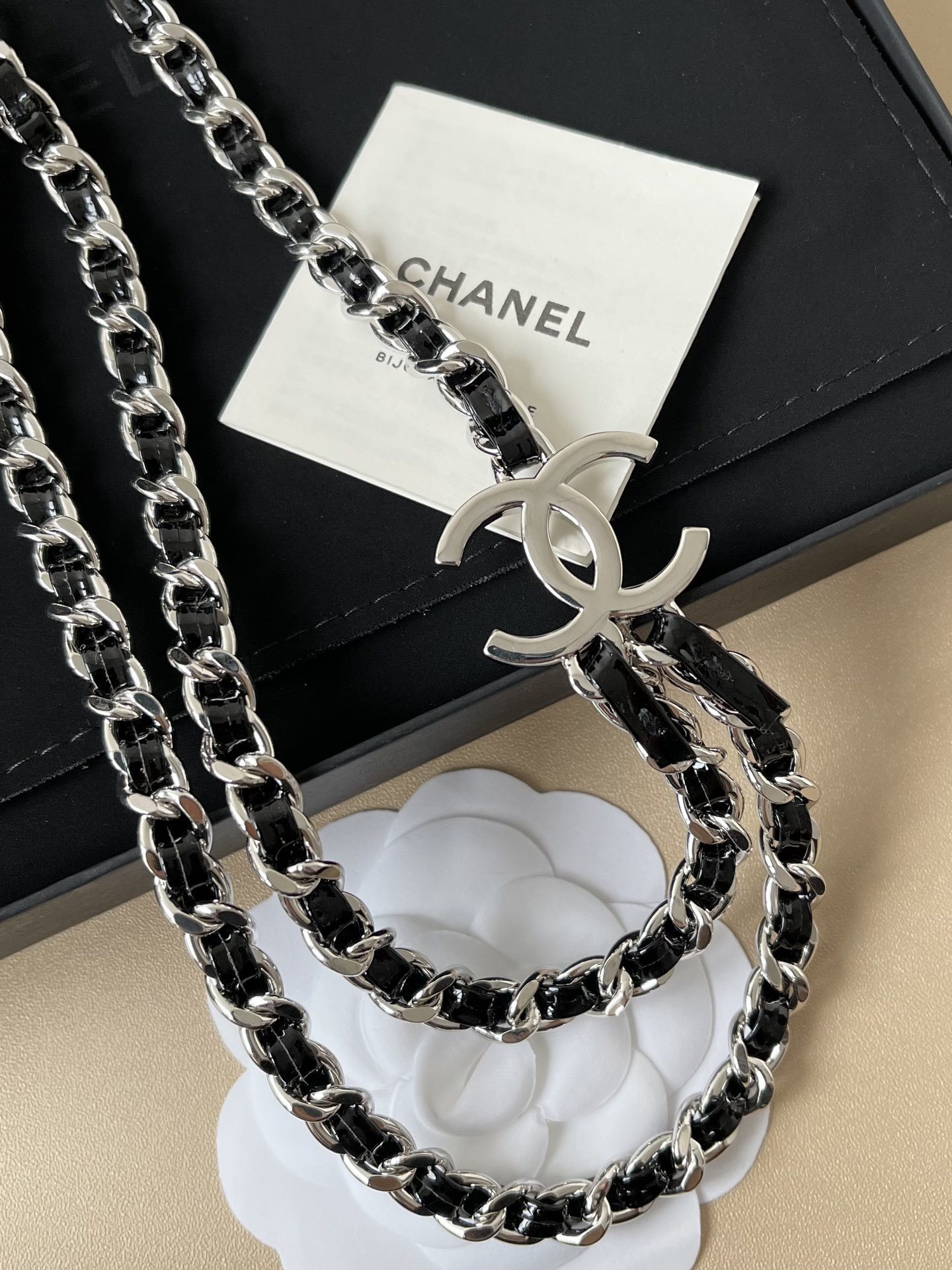Elegant CC Logo Double Layer Interwoven Leather Chain Necklace