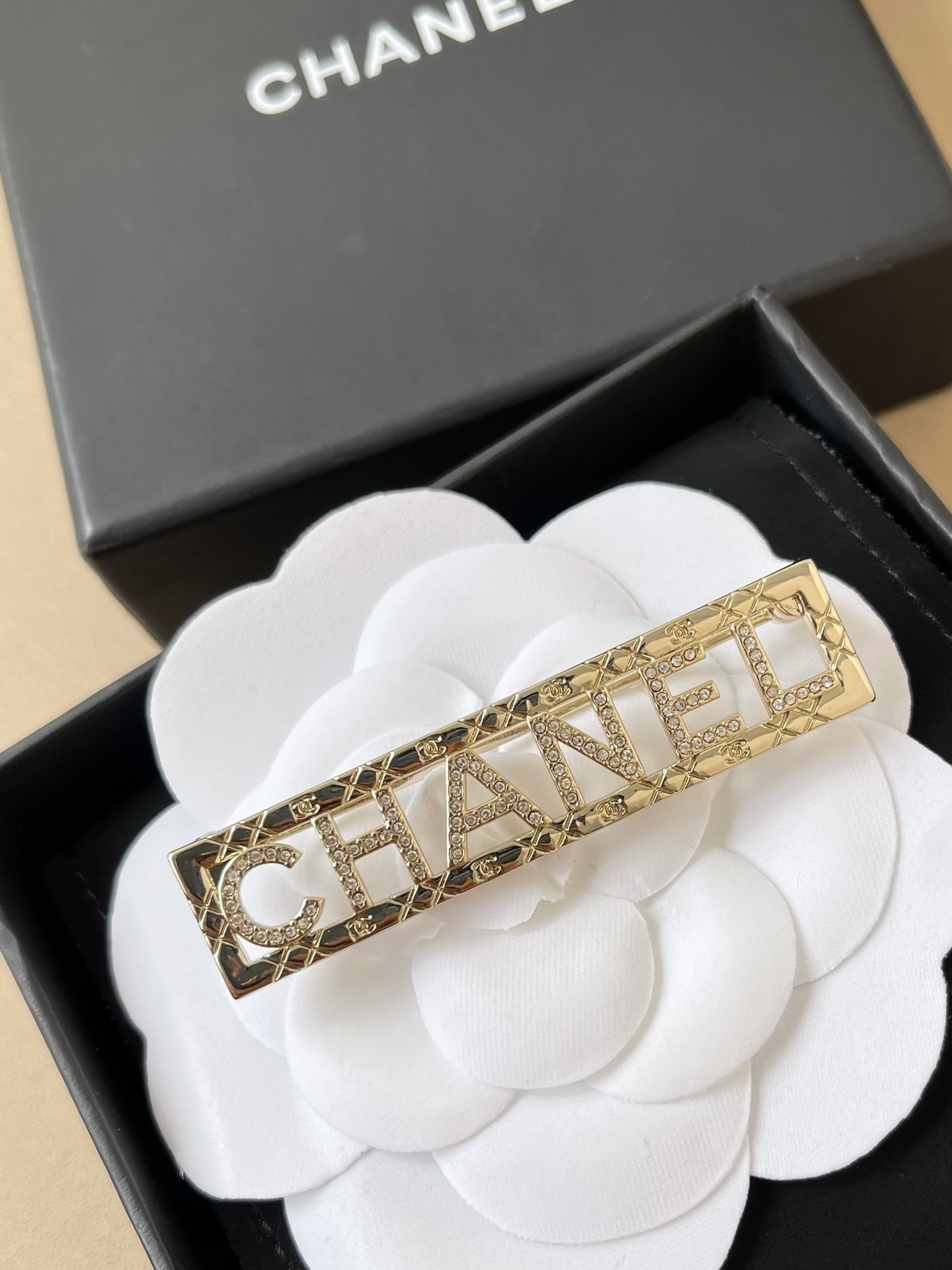 Luxury Chanel Lettering Brooch Gold-Tone Crystal Designer Pin