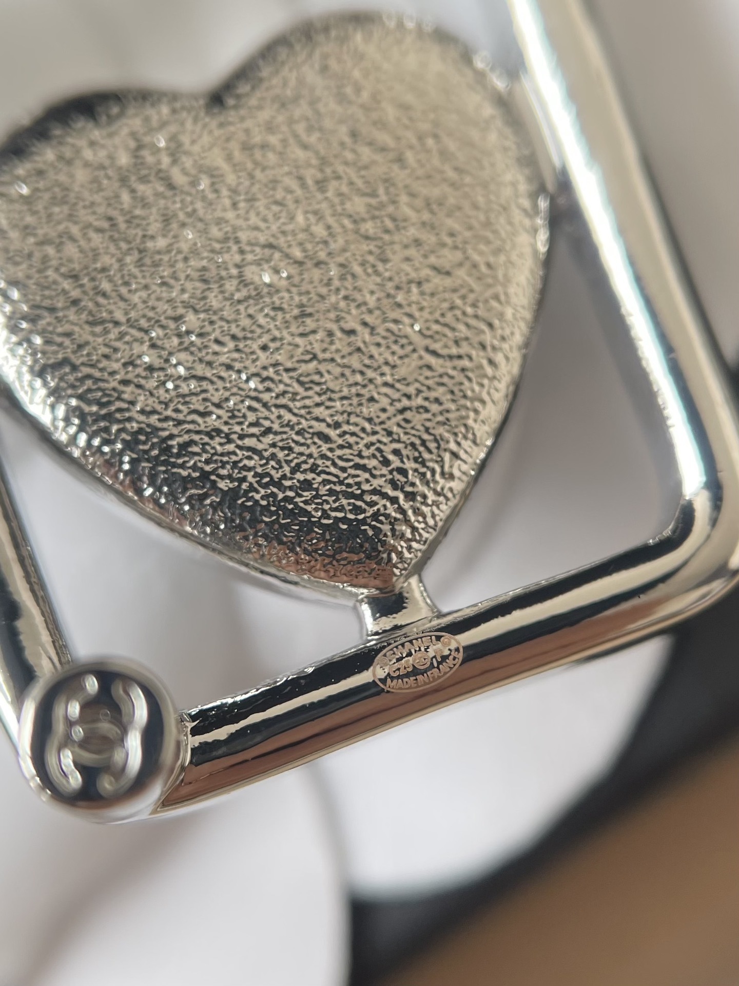 Luxury Crystal Perfume Bottle Brooch with Blue Heart Logo