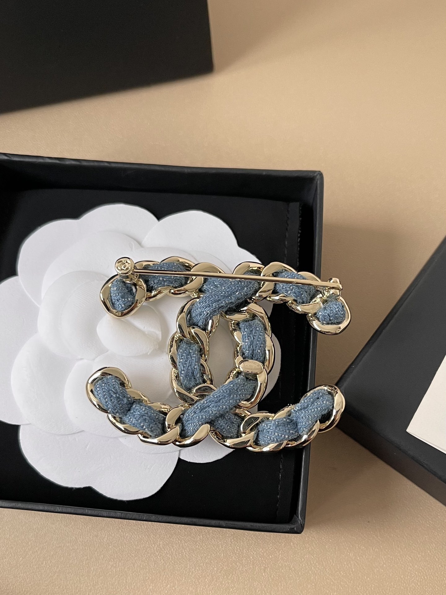 Chanel CC Brooch - Luxury Gold Chain & Blue Denim Designer Accessory
