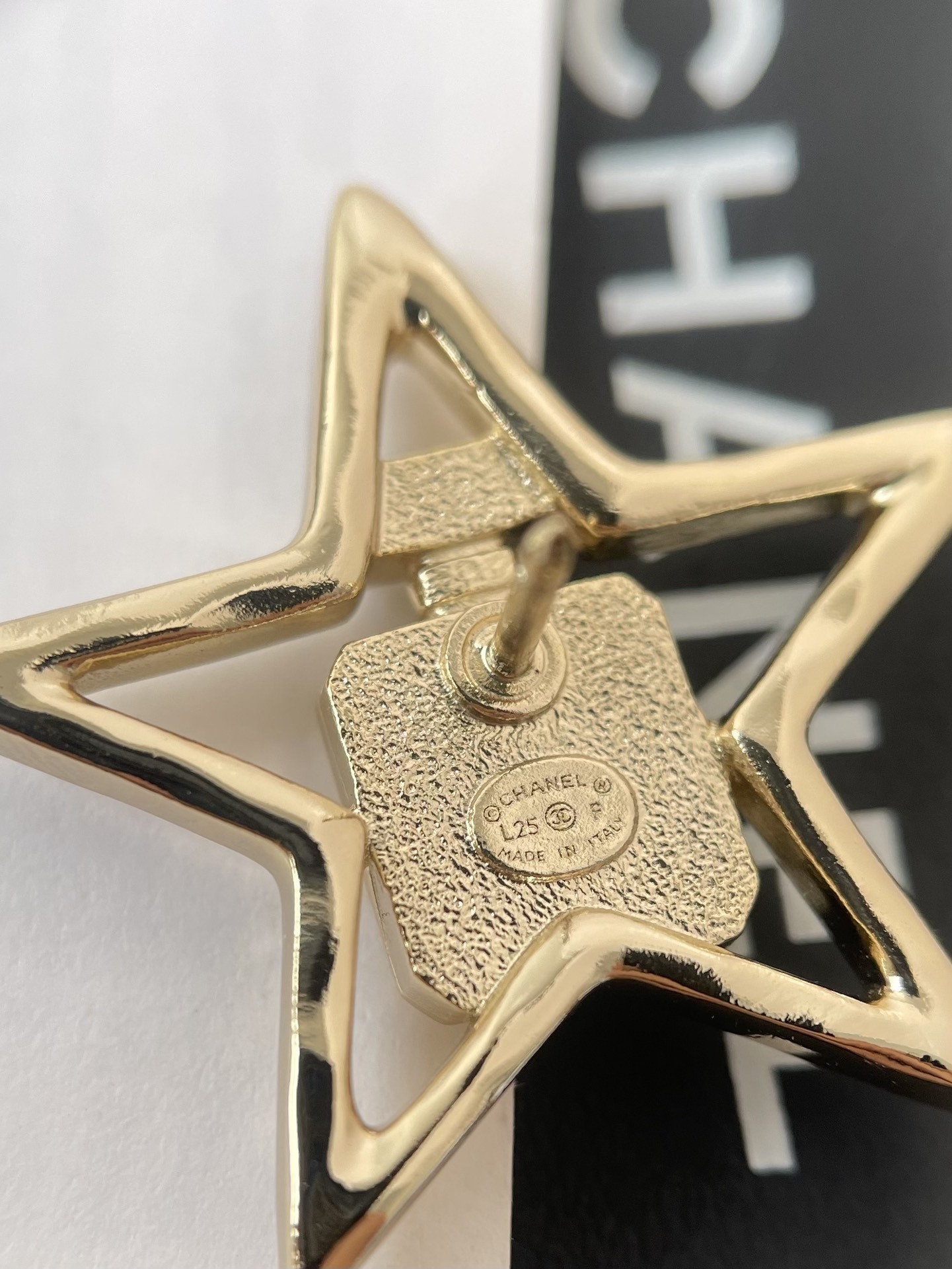 Luxury Gold Star Perfume Bottle Brooch - Designer Inspired Pin