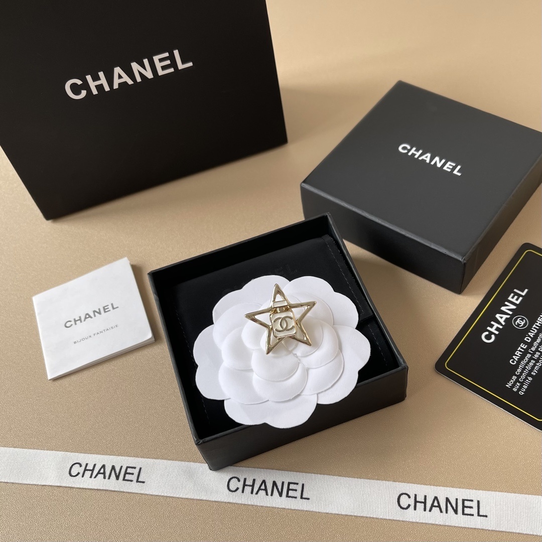 Luxury Gold Star Perfume Bottle Brooch - Designer Inspired Pin