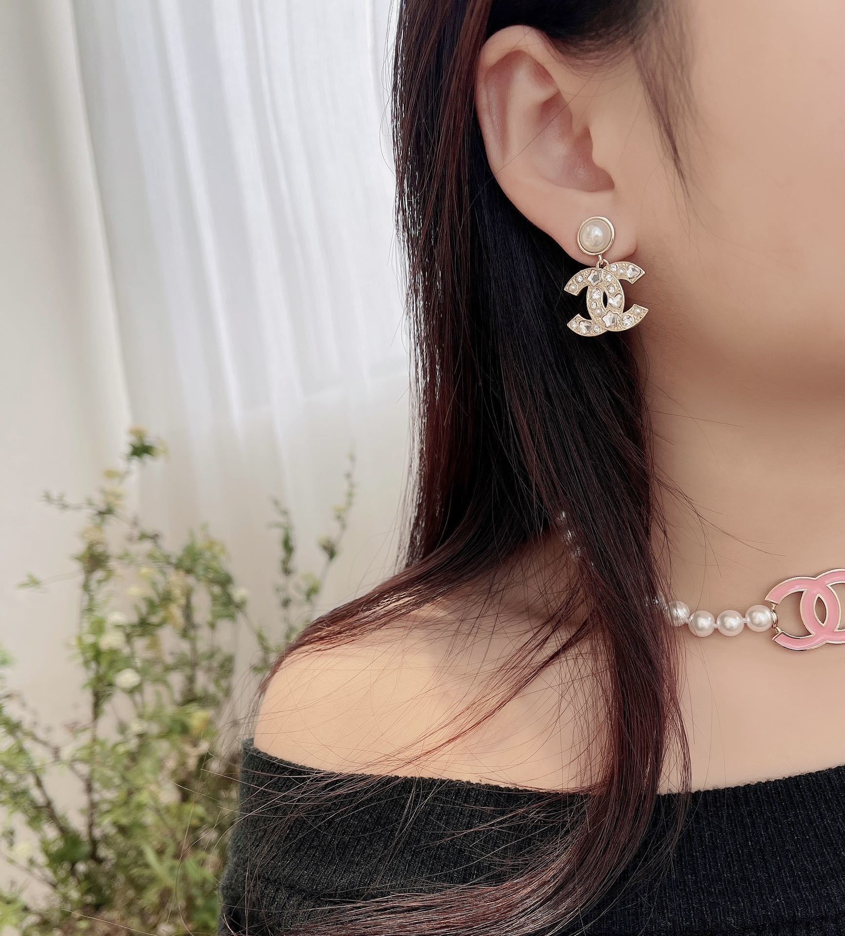 Elegant CC Crystal Drop Earrings with Pearl Stud for Women