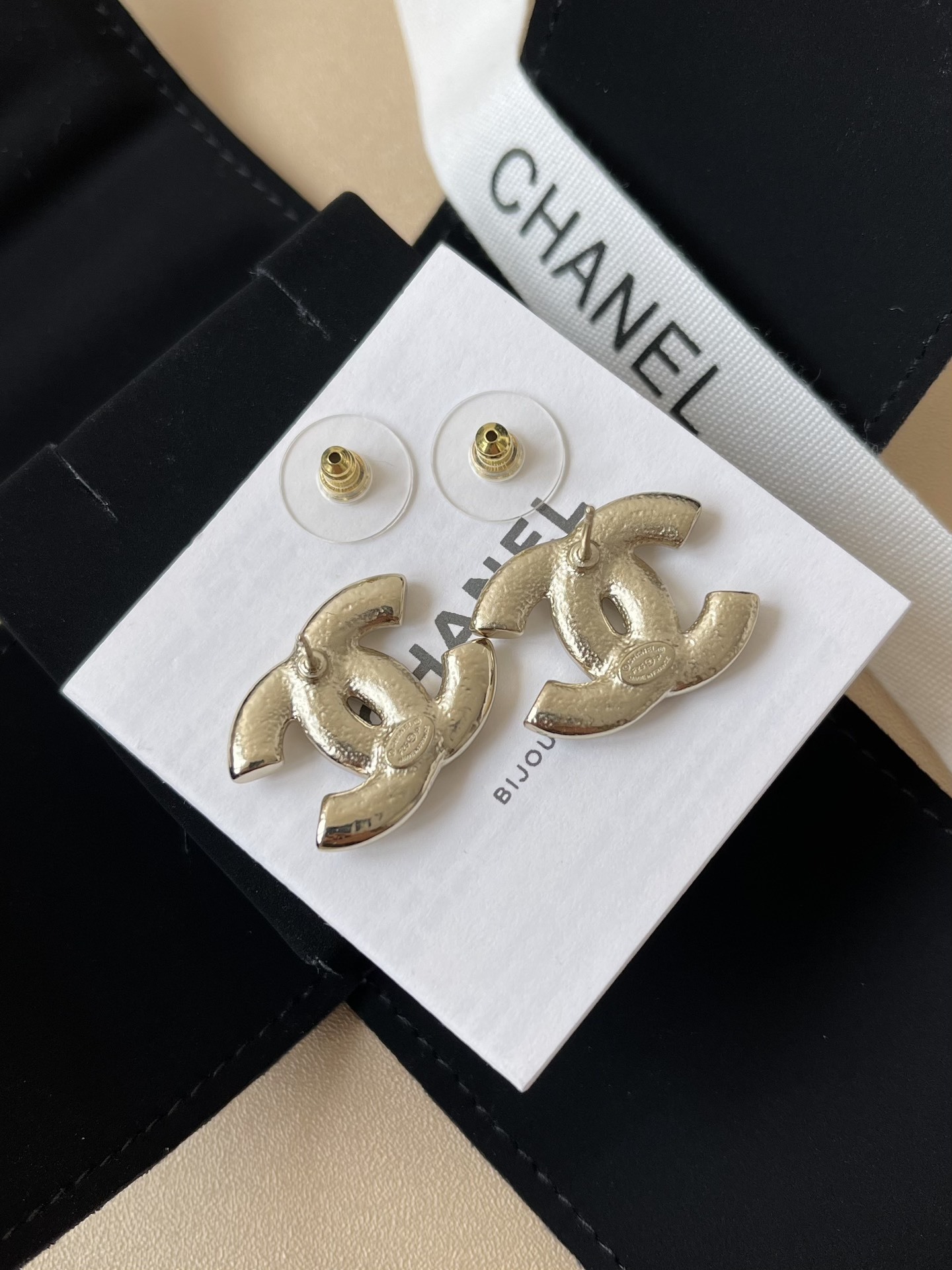 Chanel 2025 CC Stud Earrings - Gold, Glass Pearls & Diamantés
