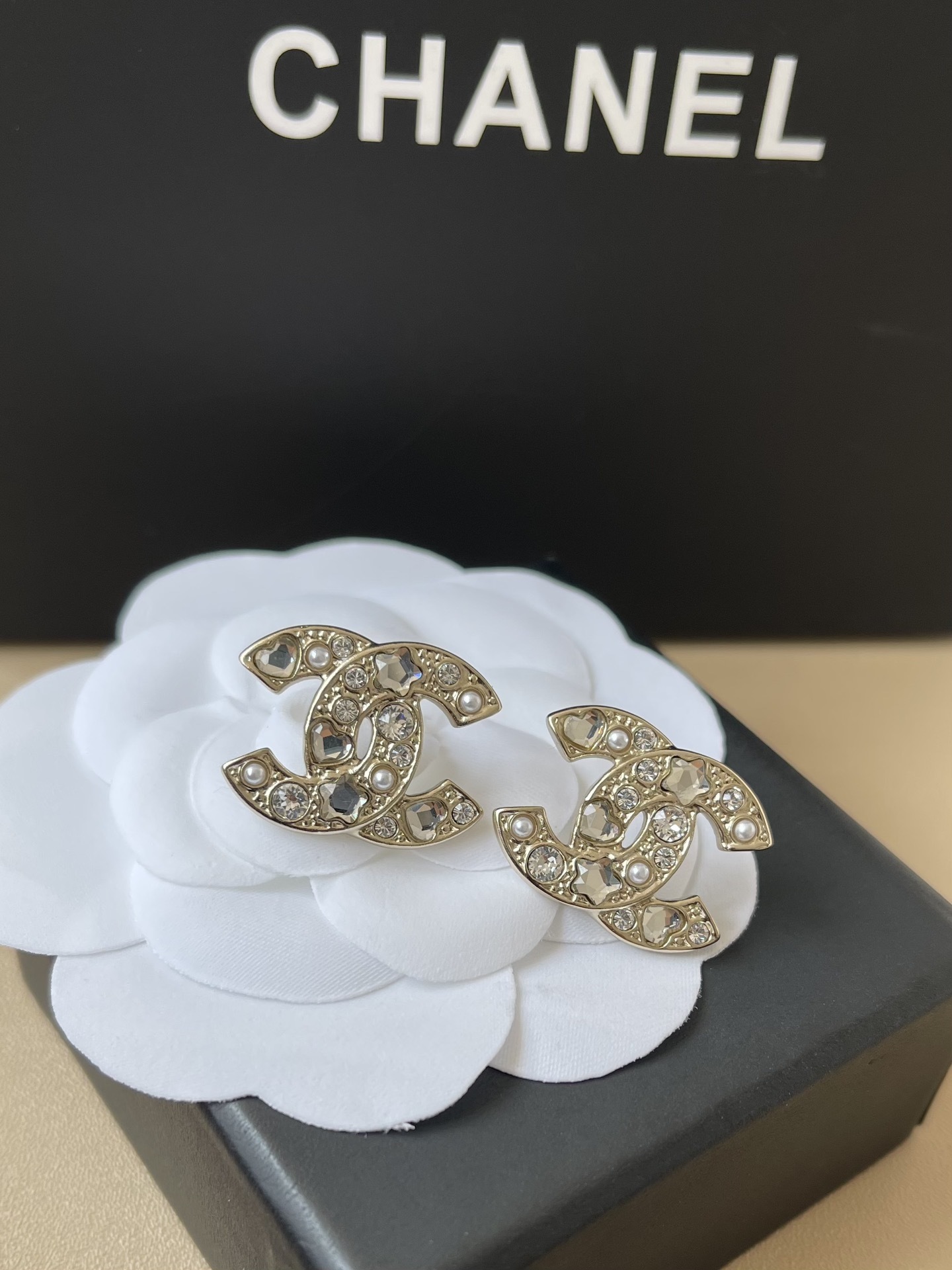 Chanel 2025 CC Stud Earrings - Gold, Glass Pearls & Diamantés