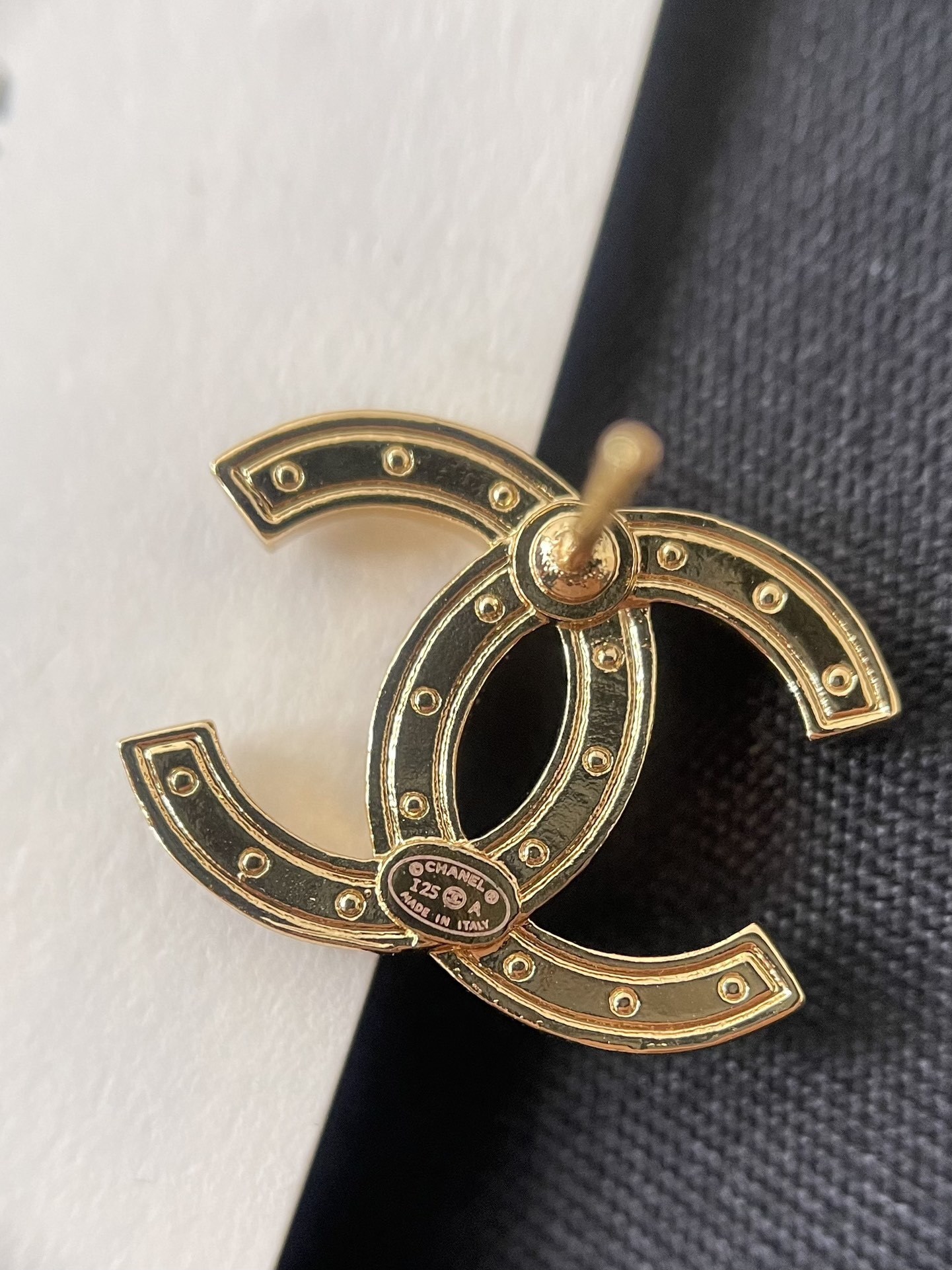 Luxury Chanel CC Logo Crystal Stud Earrings - Gold & Amber